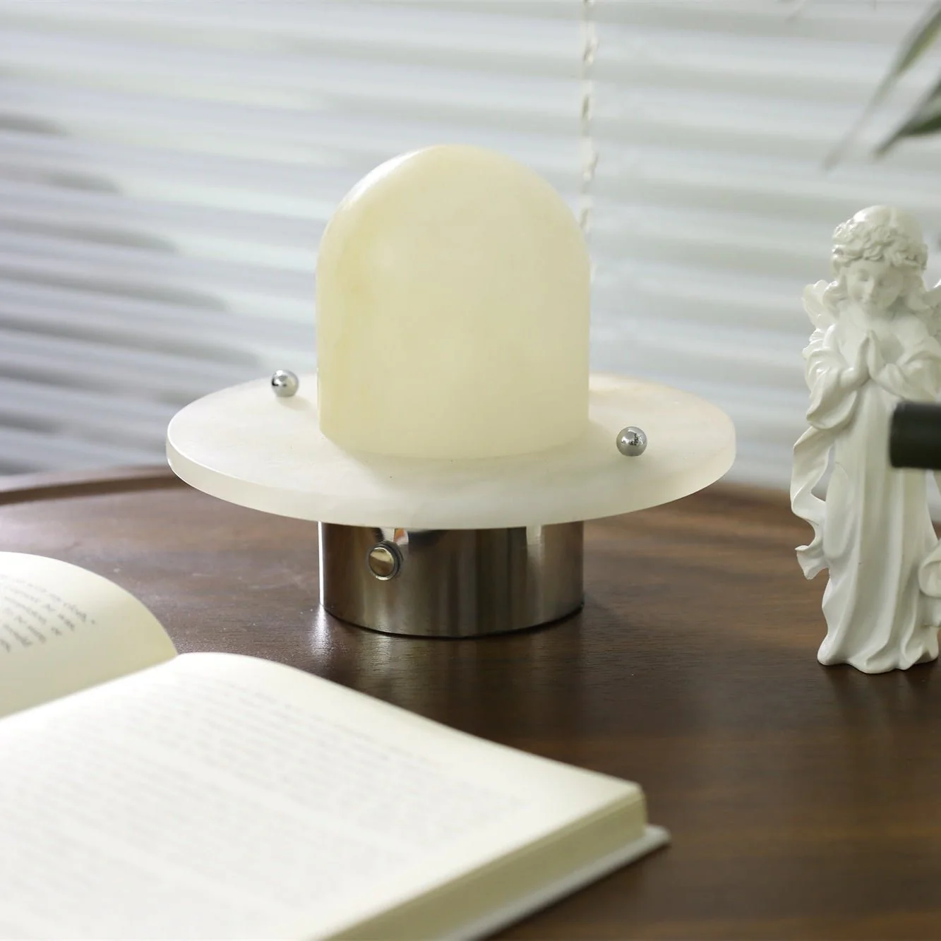 Petrified Alabaster Table Lamp - Image 6