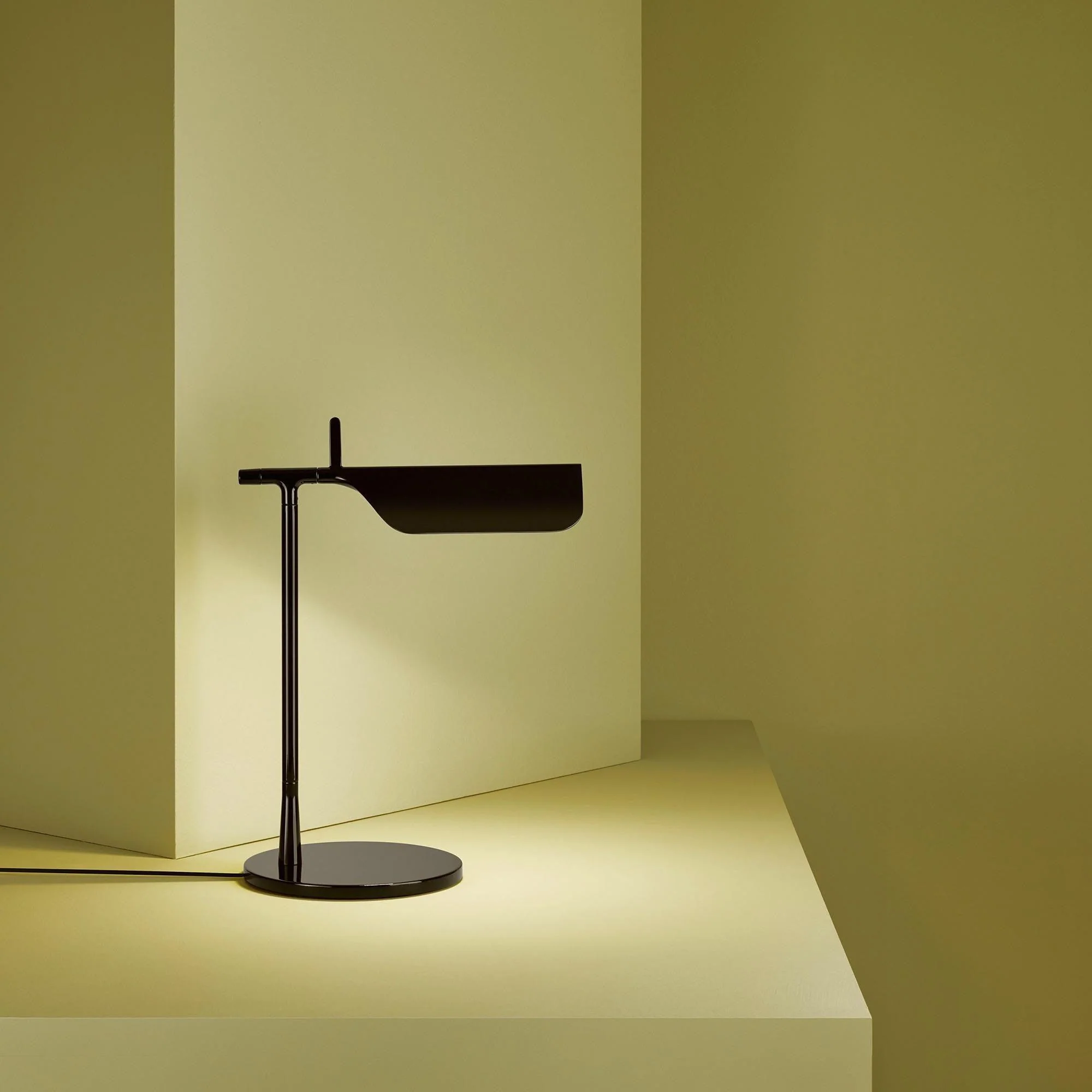 Pivot Ease Table Lamp - Image 4