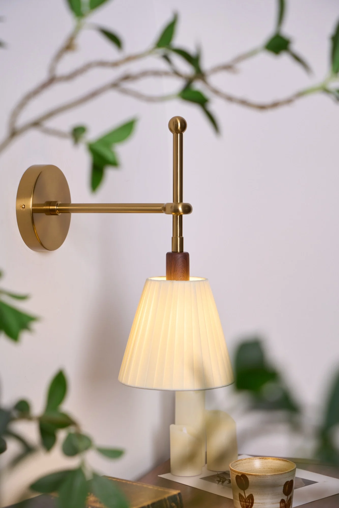 Pleated Fabric Wall Lamp - Image 15