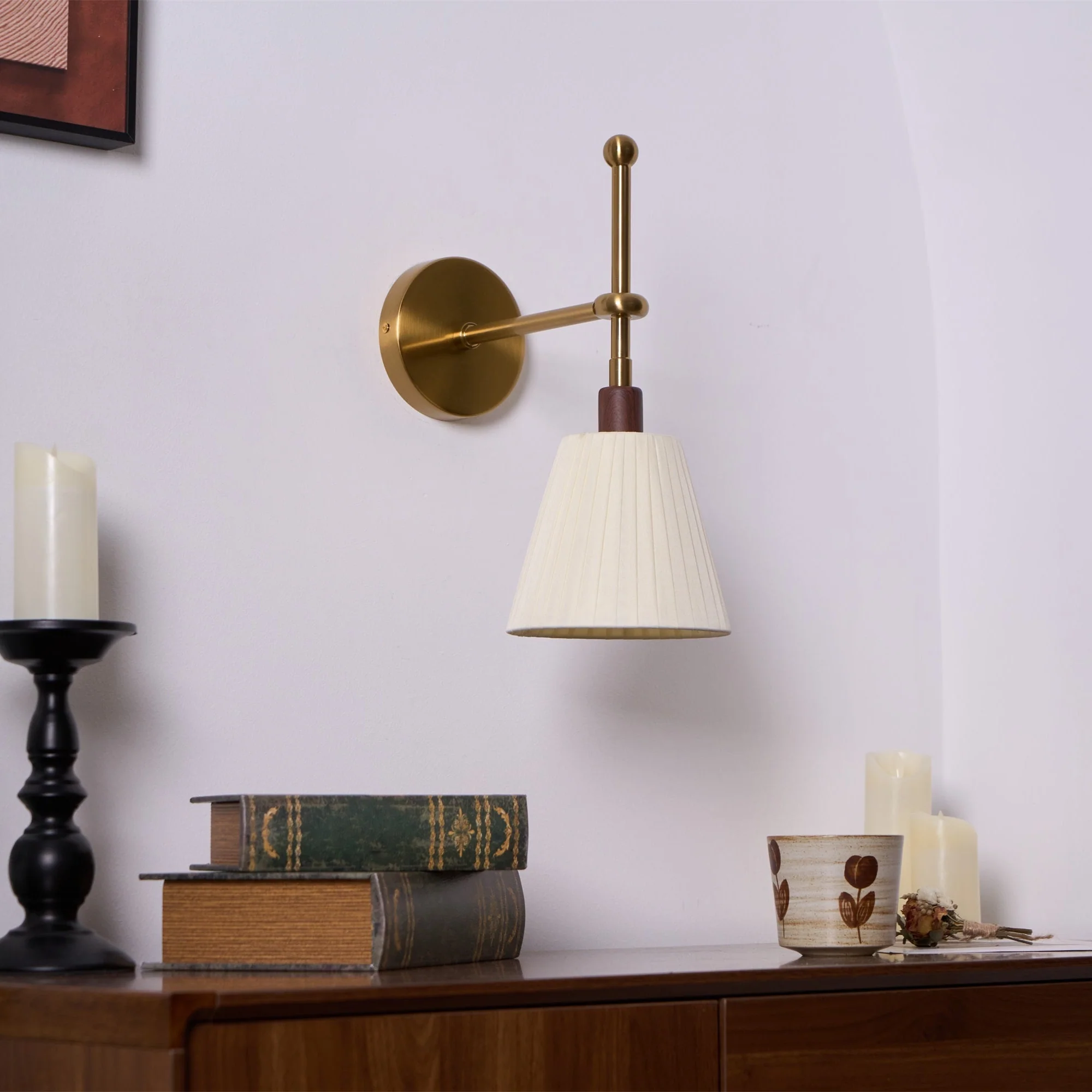 Pleated Fabric Wall Lamp - Image 7