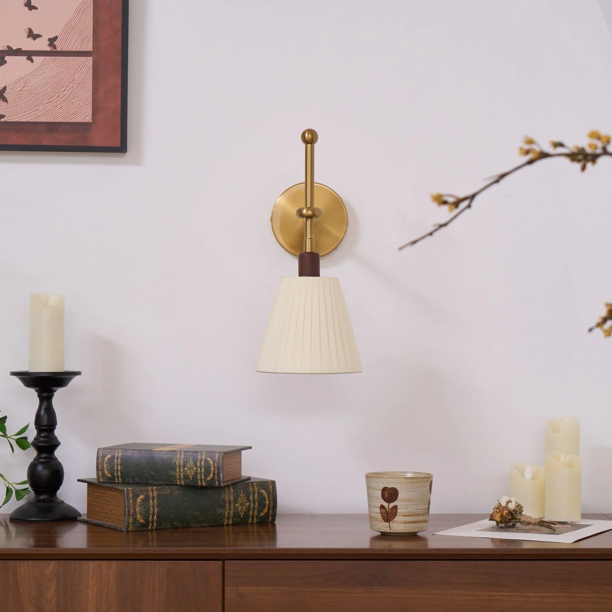 Pleated Fabric Wall Lamp - Image 9