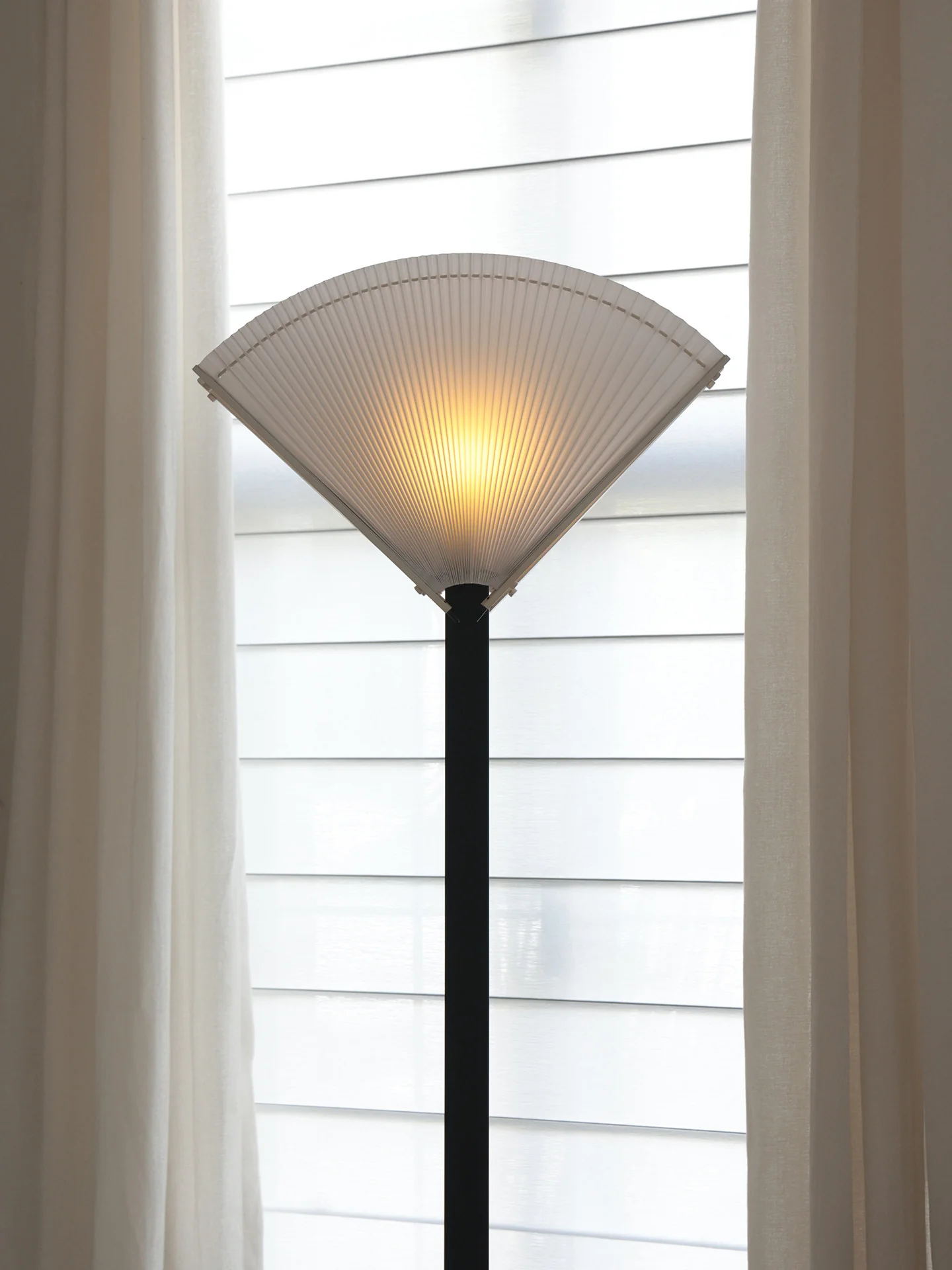 Pleated Fan Floor Lamp - Image 19
