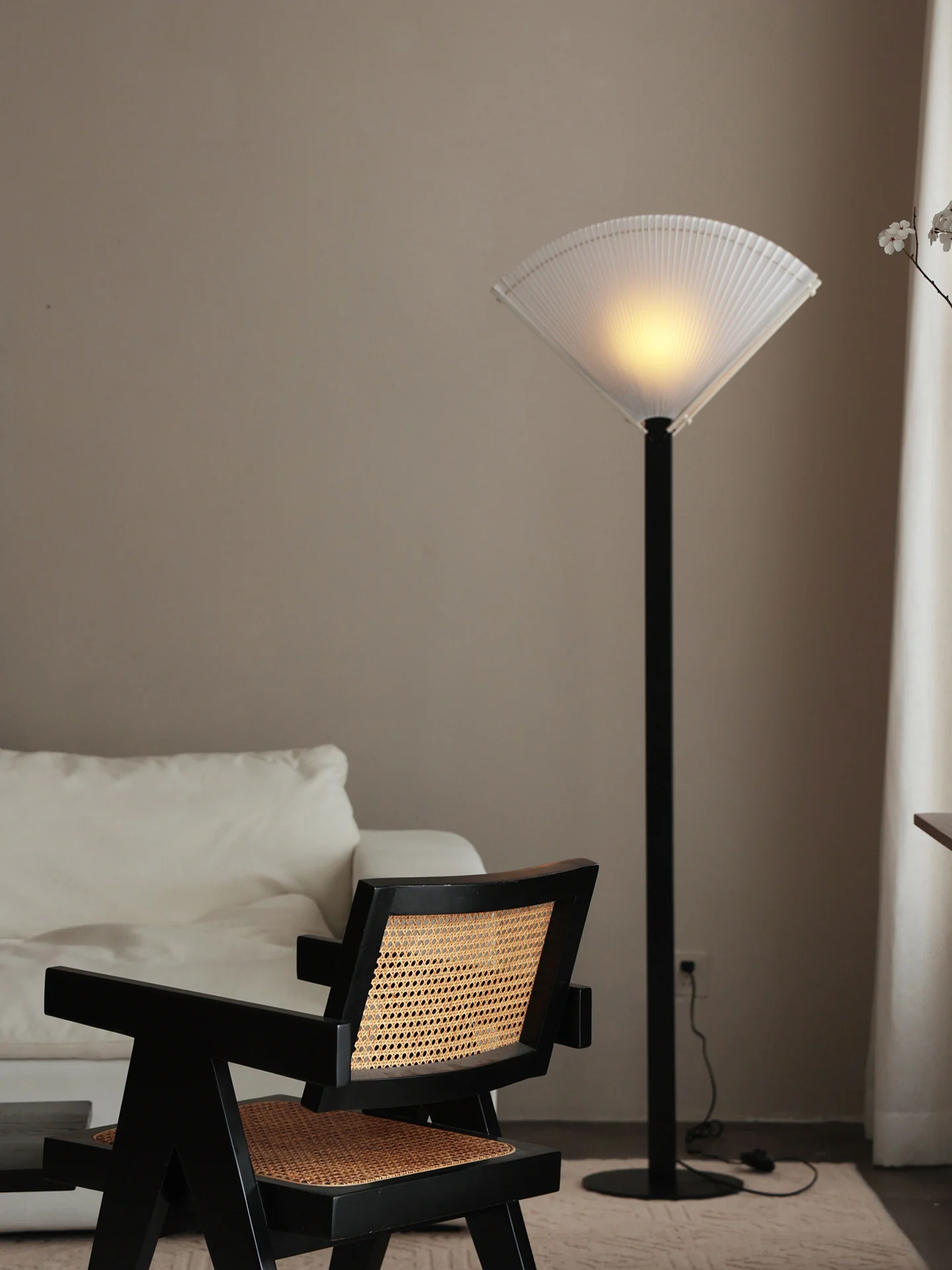 Pleated Fan Floor Lamp - Image 4