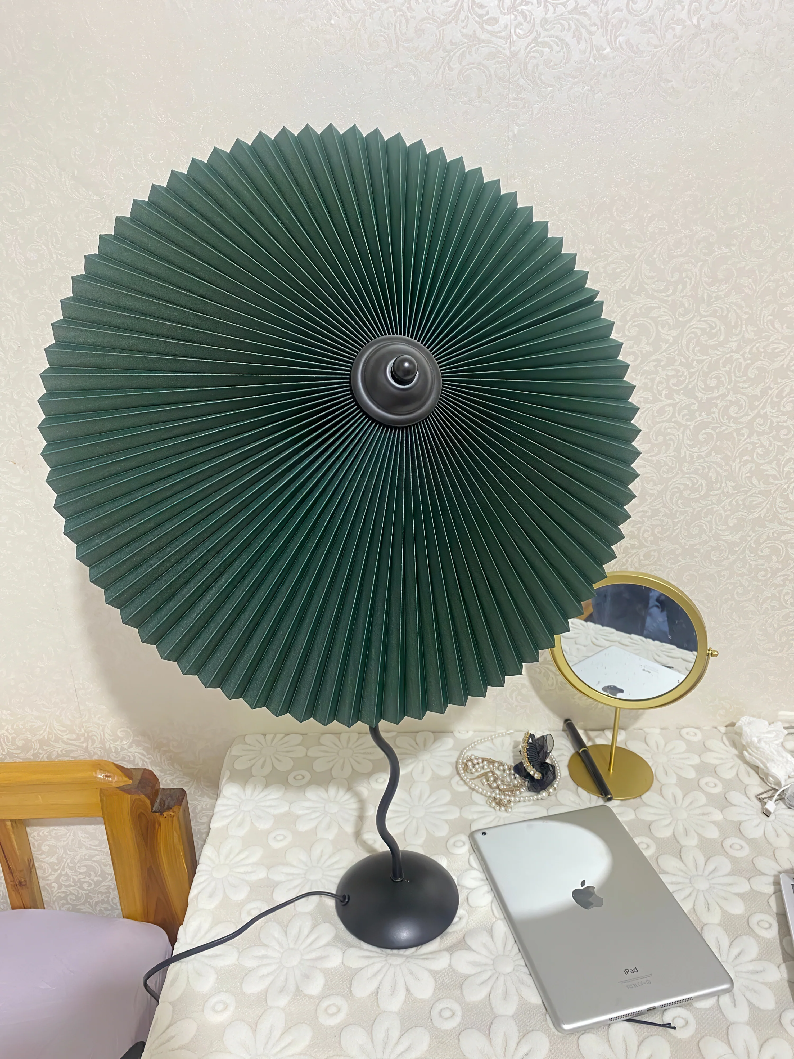 Pleated Hat Table Lamp - Image 53