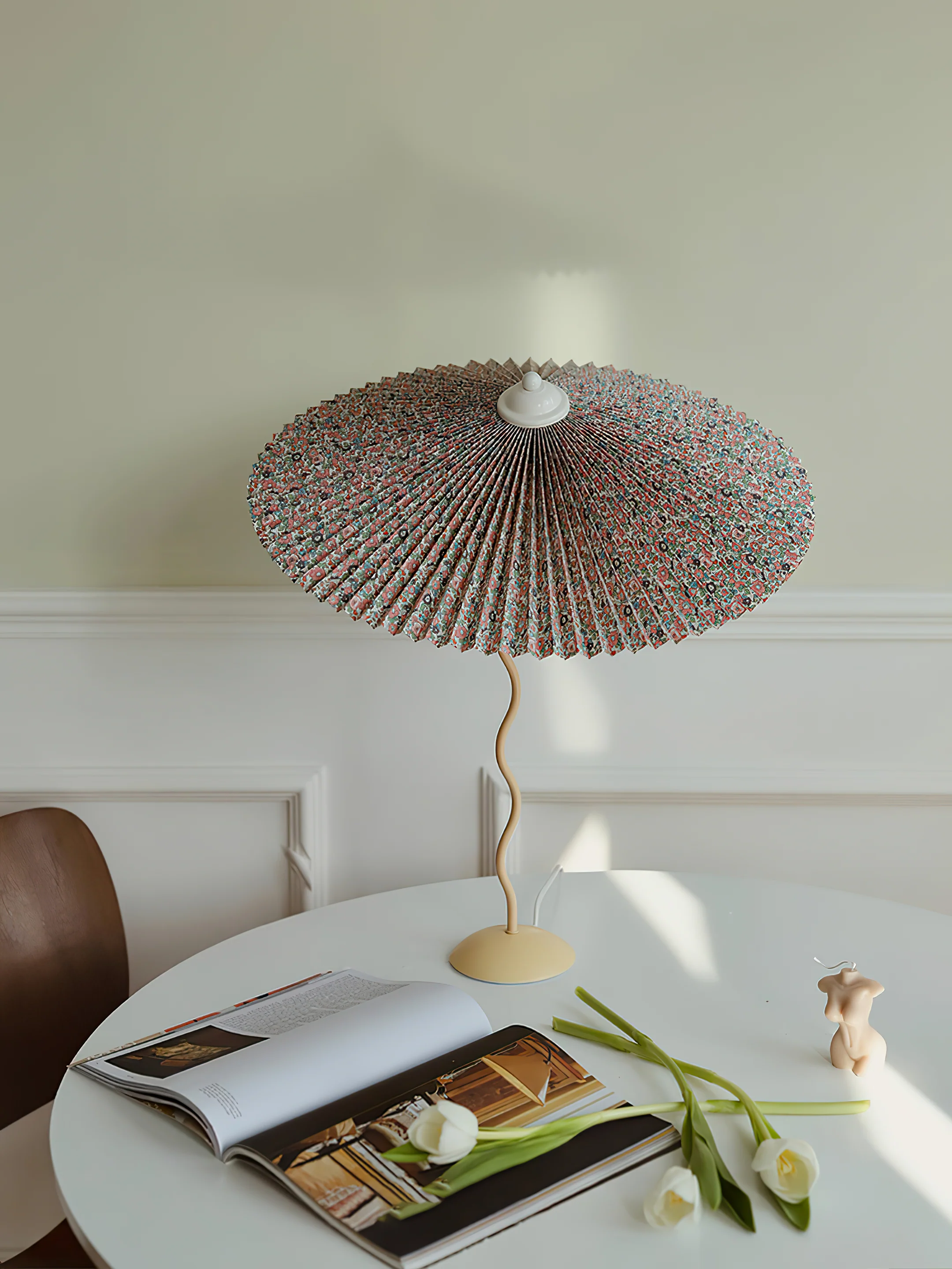Pleated Hat Table Lamp - Image 62
