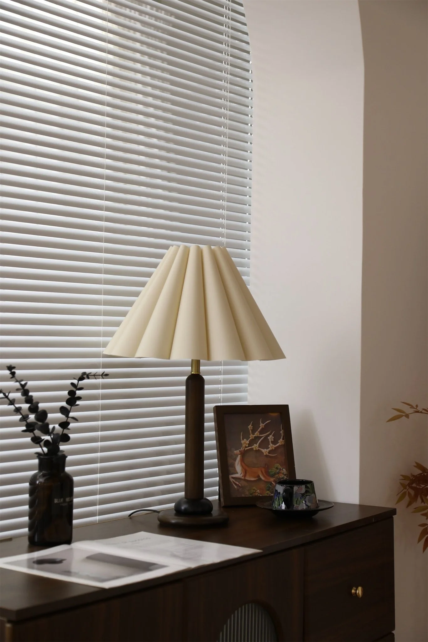 Plisse Pleated Wood Table Lamp - Image 9