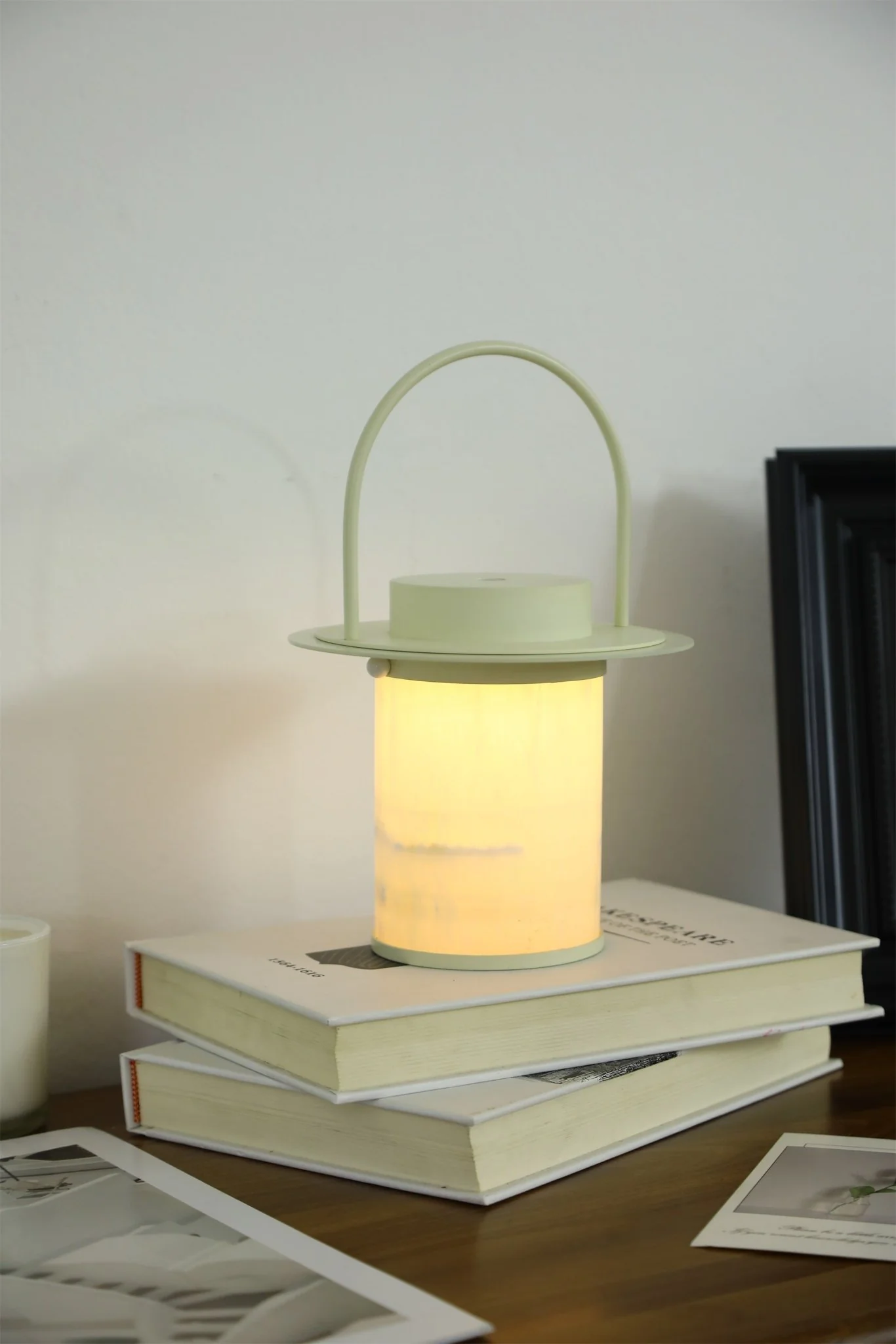Pod Portable Rechargeable Alabaster Table Lamp - Image 8