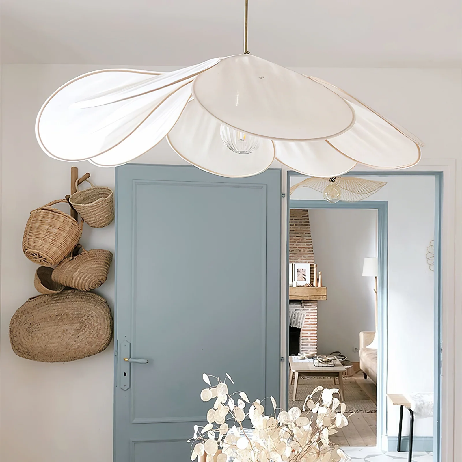 Precieuse Petals Pendant Lamp - Image 79