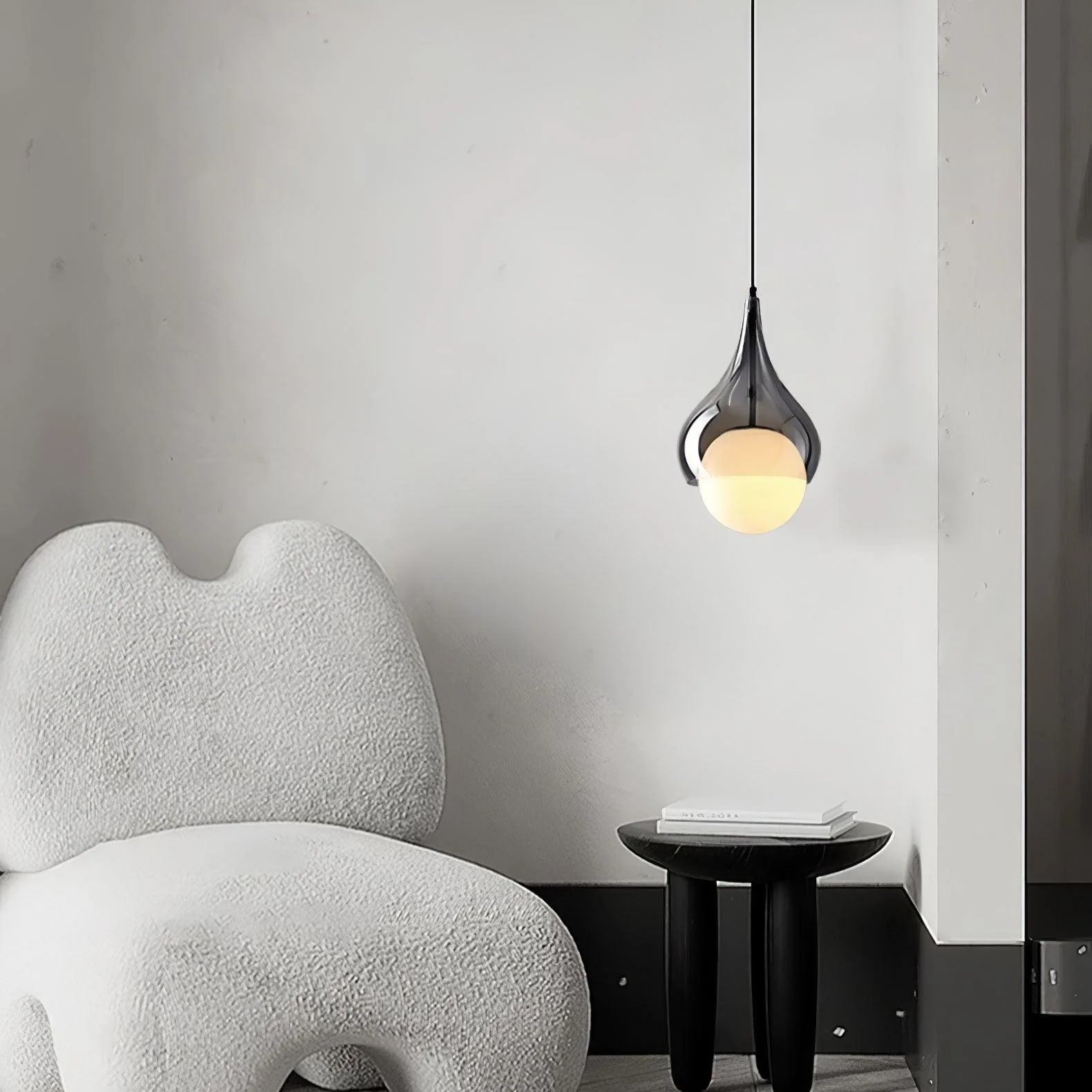 Quartet of Light Glass Pendant Series - Image 9