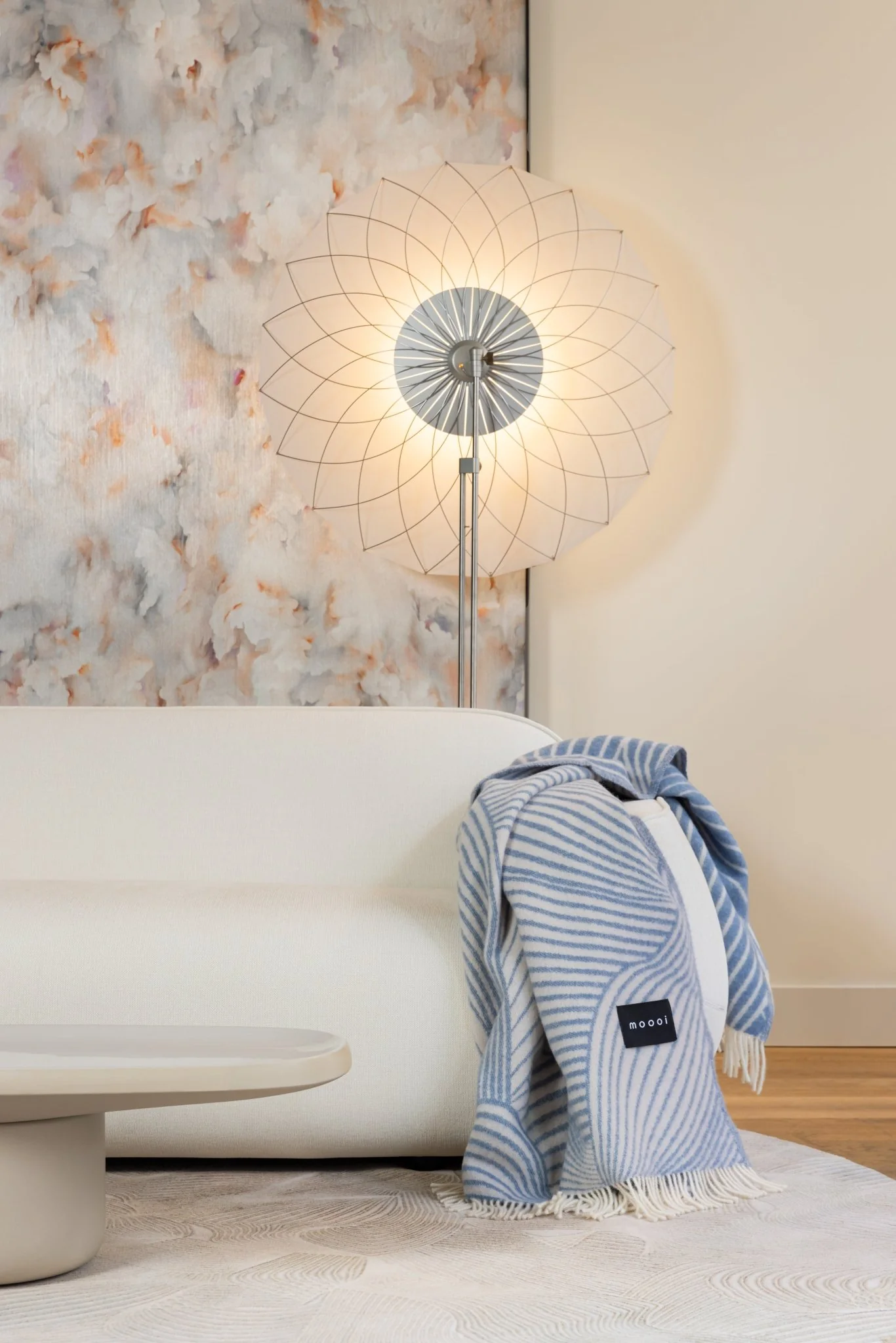 Radiant Floral Floor Lamp - Image 4