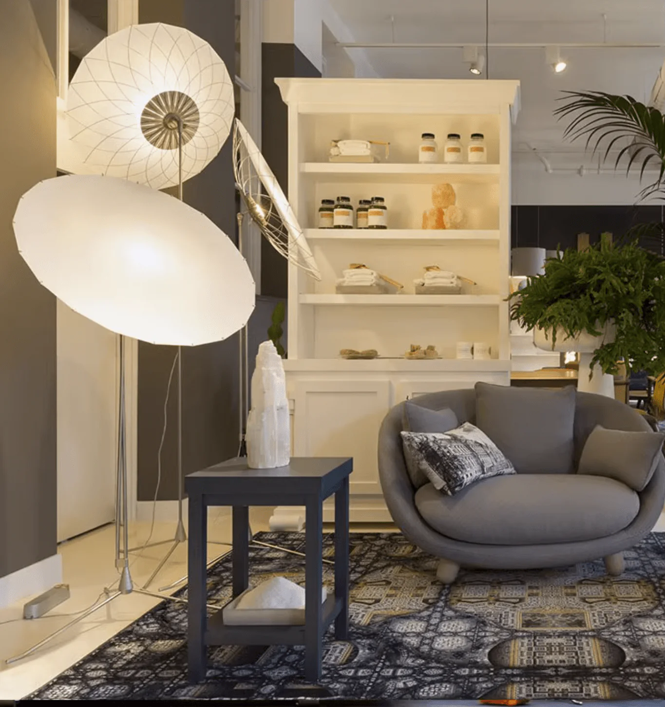 Radiant Floral Floor Lamp - Image 9