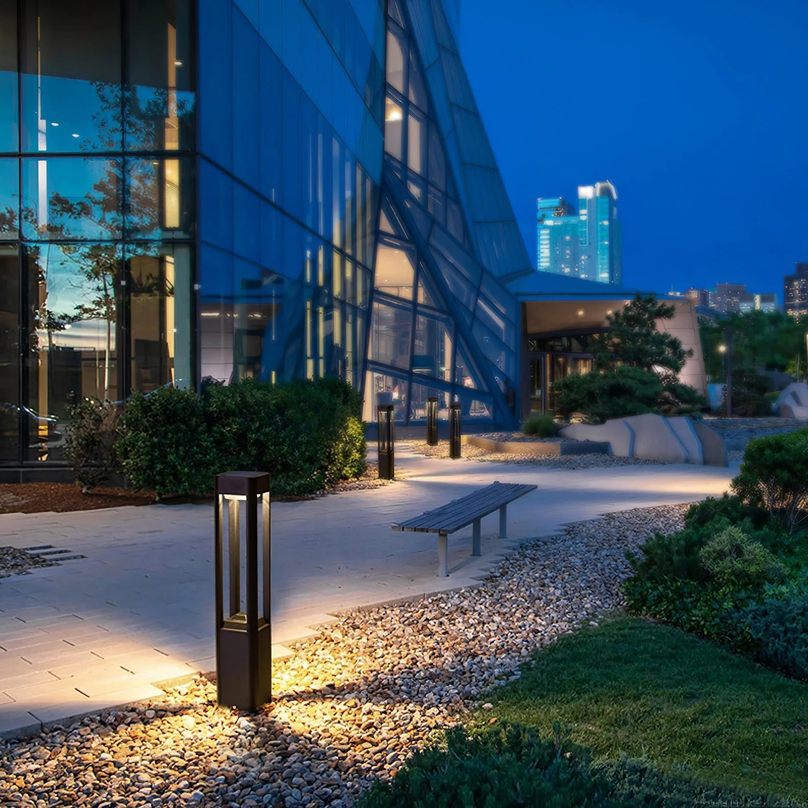Rectangular Column Garden Outdoor Light - Image 9
