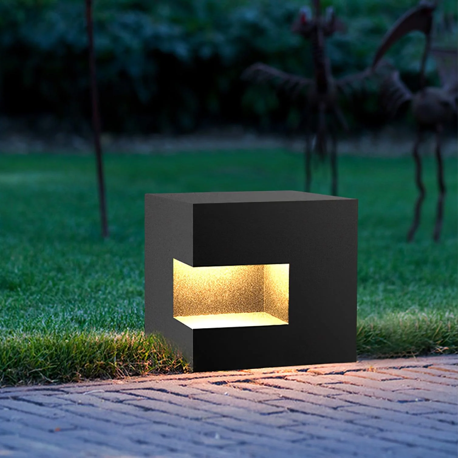 Regular Cube Post Outdoor Light - Image 7