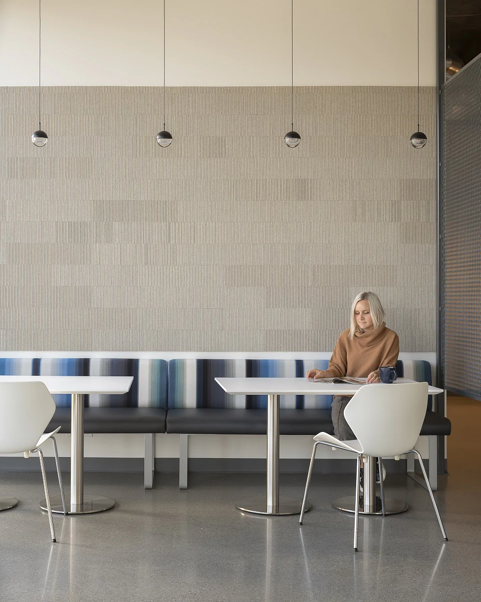 Restaurant Art LED Pendant Light - Image 114