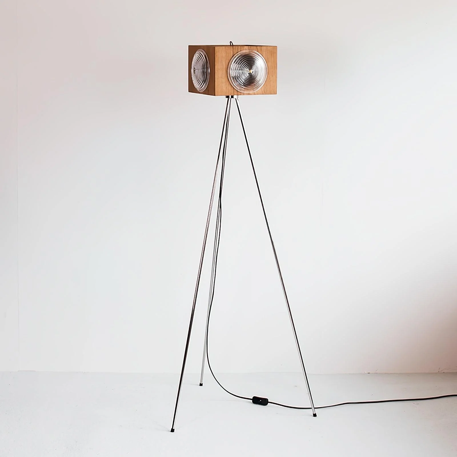 Retro Camera Focus Floor Lamp - Image 27