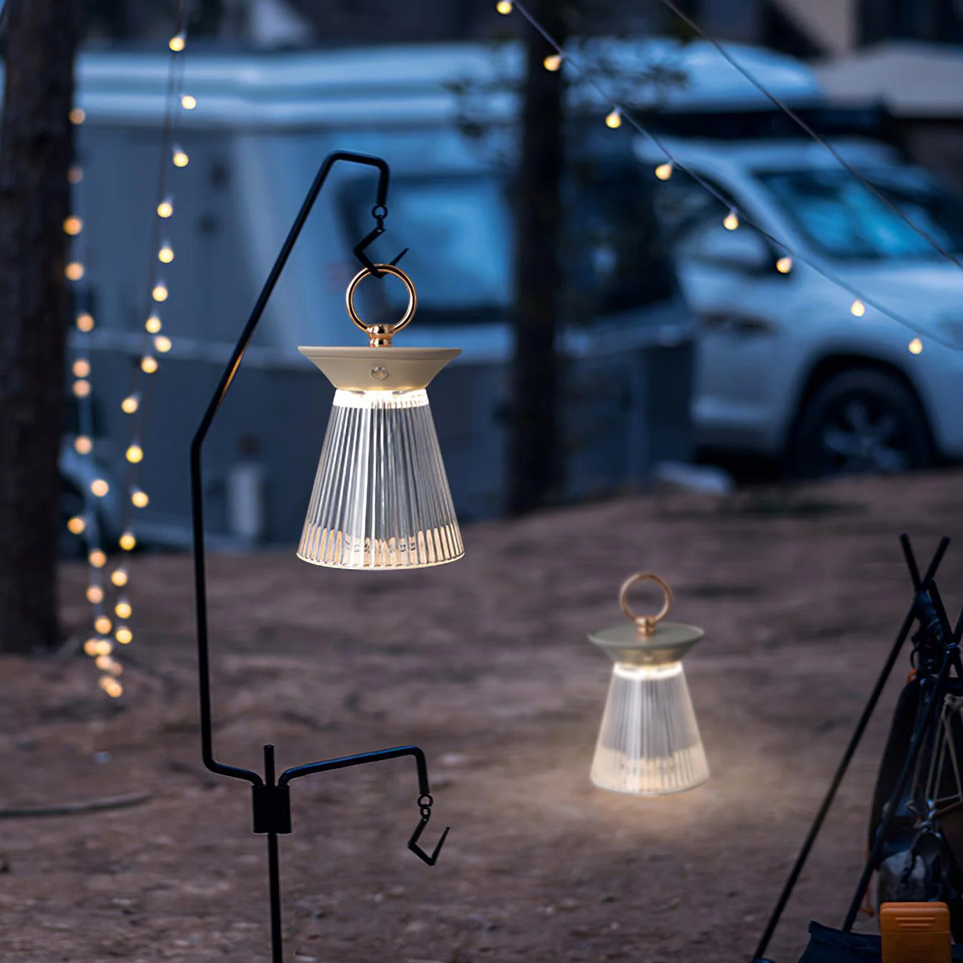 Ribbed Acrylic Built-in Battery Table Lamp - Image 8