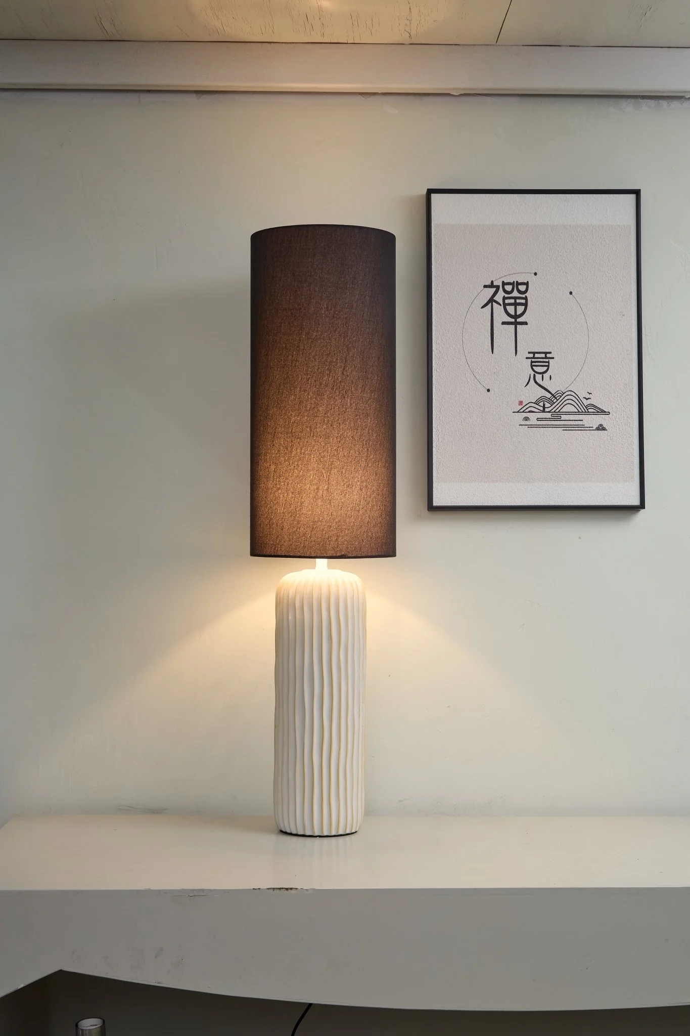 Ribbed Ceramic Column Table Lamp - Image 2