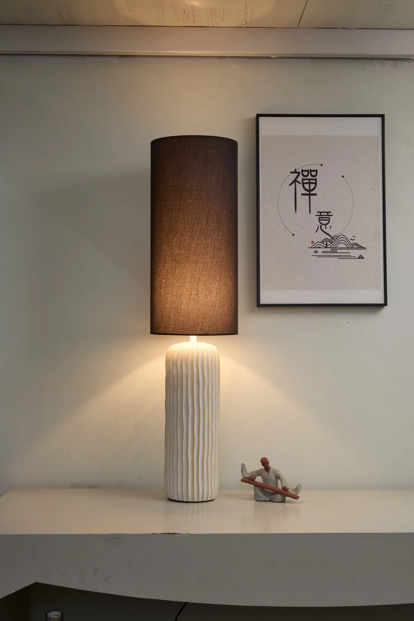 Ribbed Ceramic Column Table Lamp - Image 4