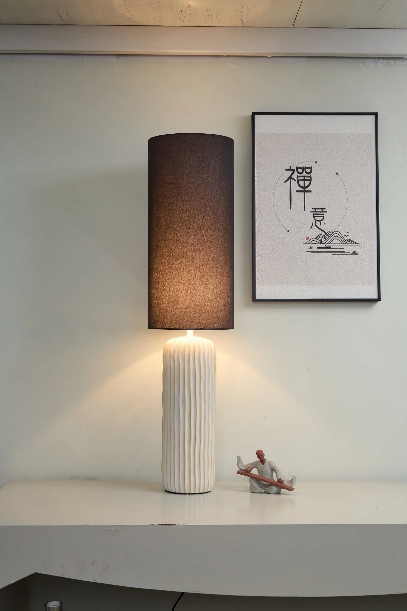 Ribbed Ceramic Column Table Lamp - Image 5