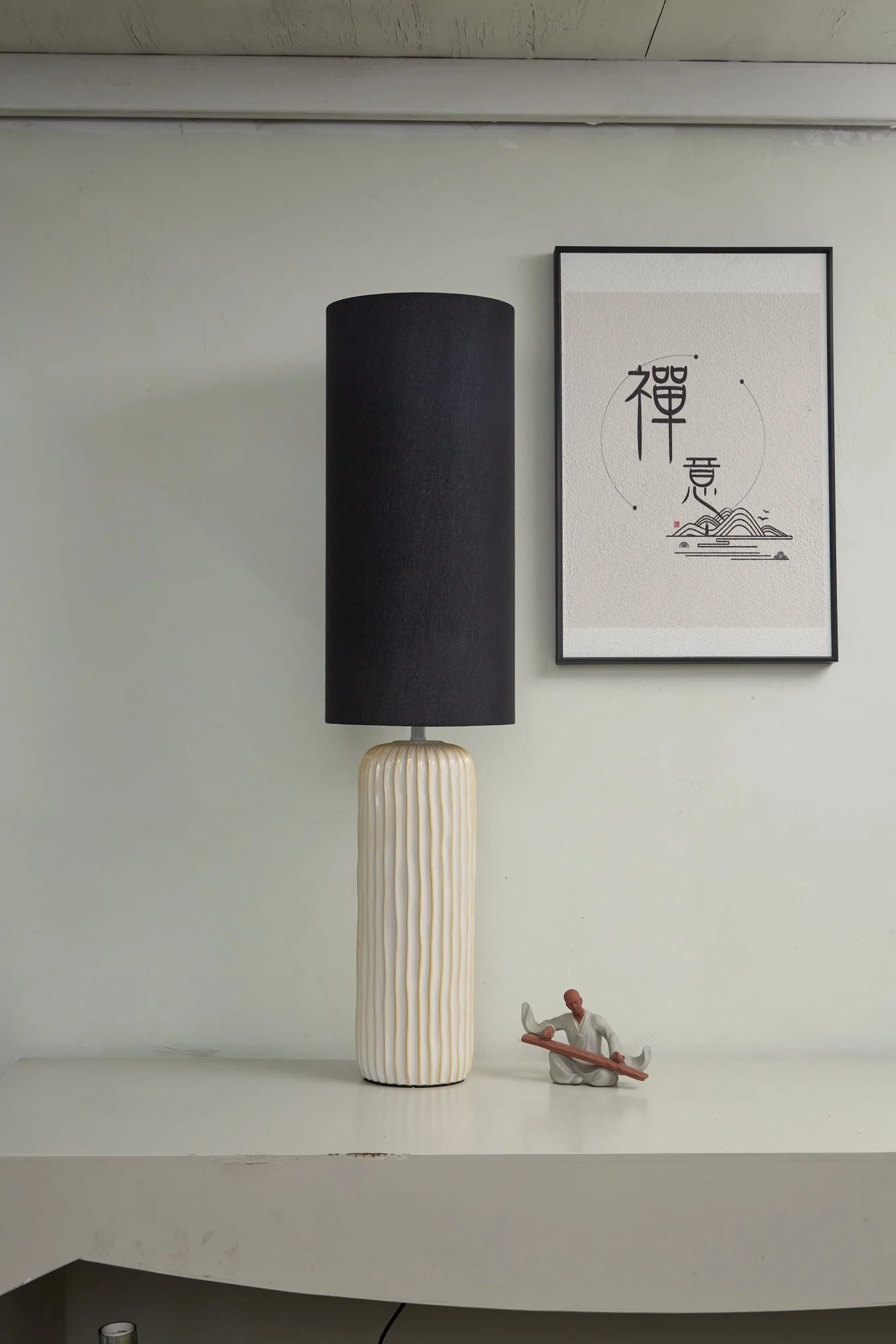 Ribbed Ceramic Column Table Lamp - Image 6