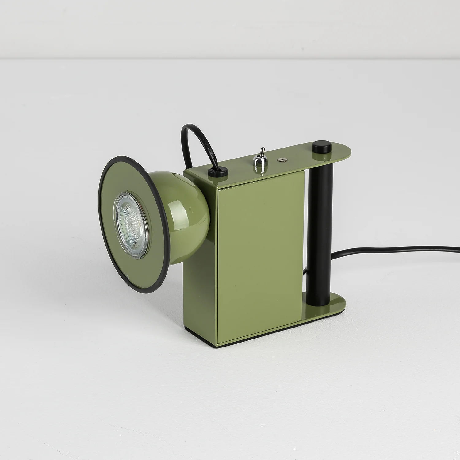 Roland Camera Table Light - Image 23