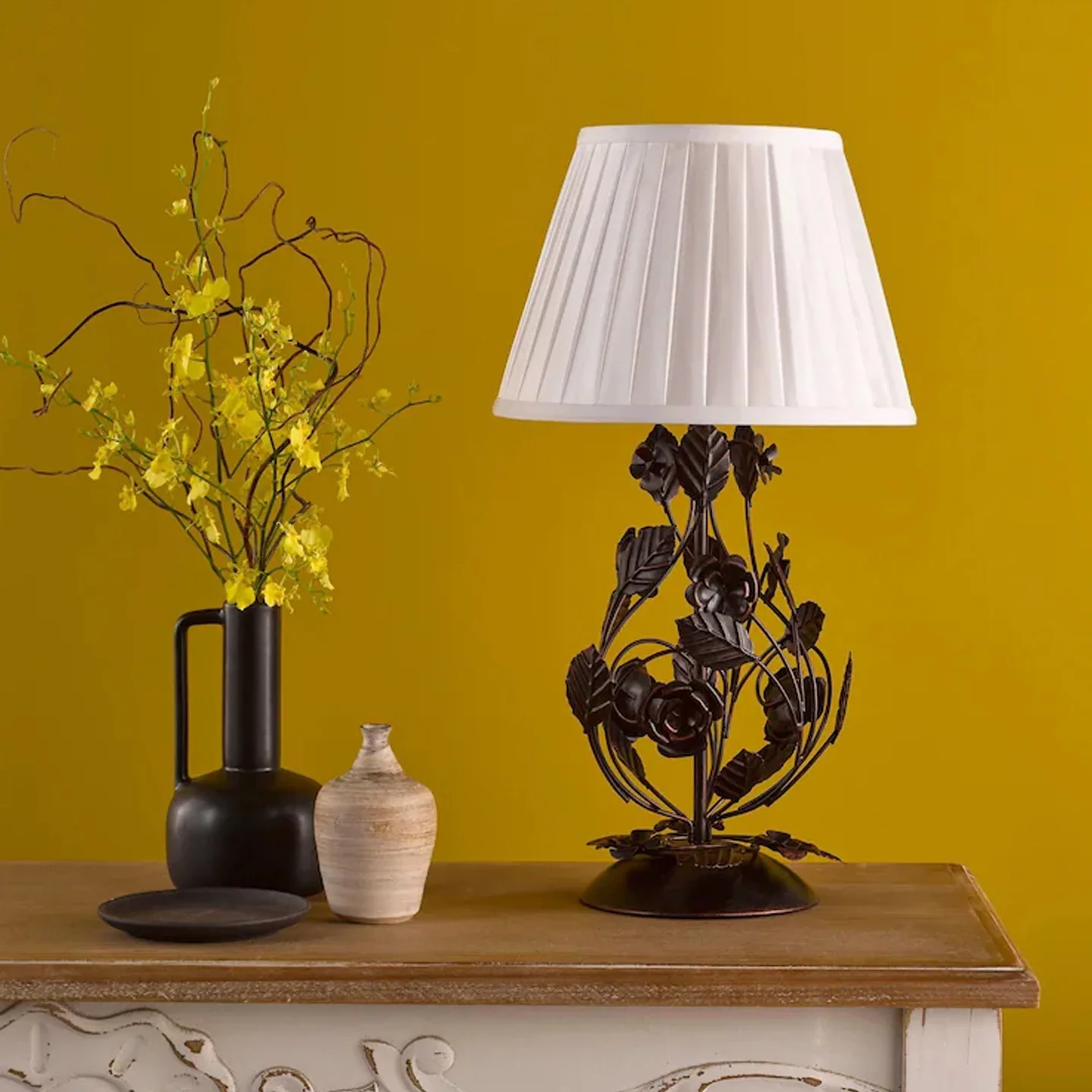 Rosaspina Wrought Iron Rose Table Lamp - Image 3