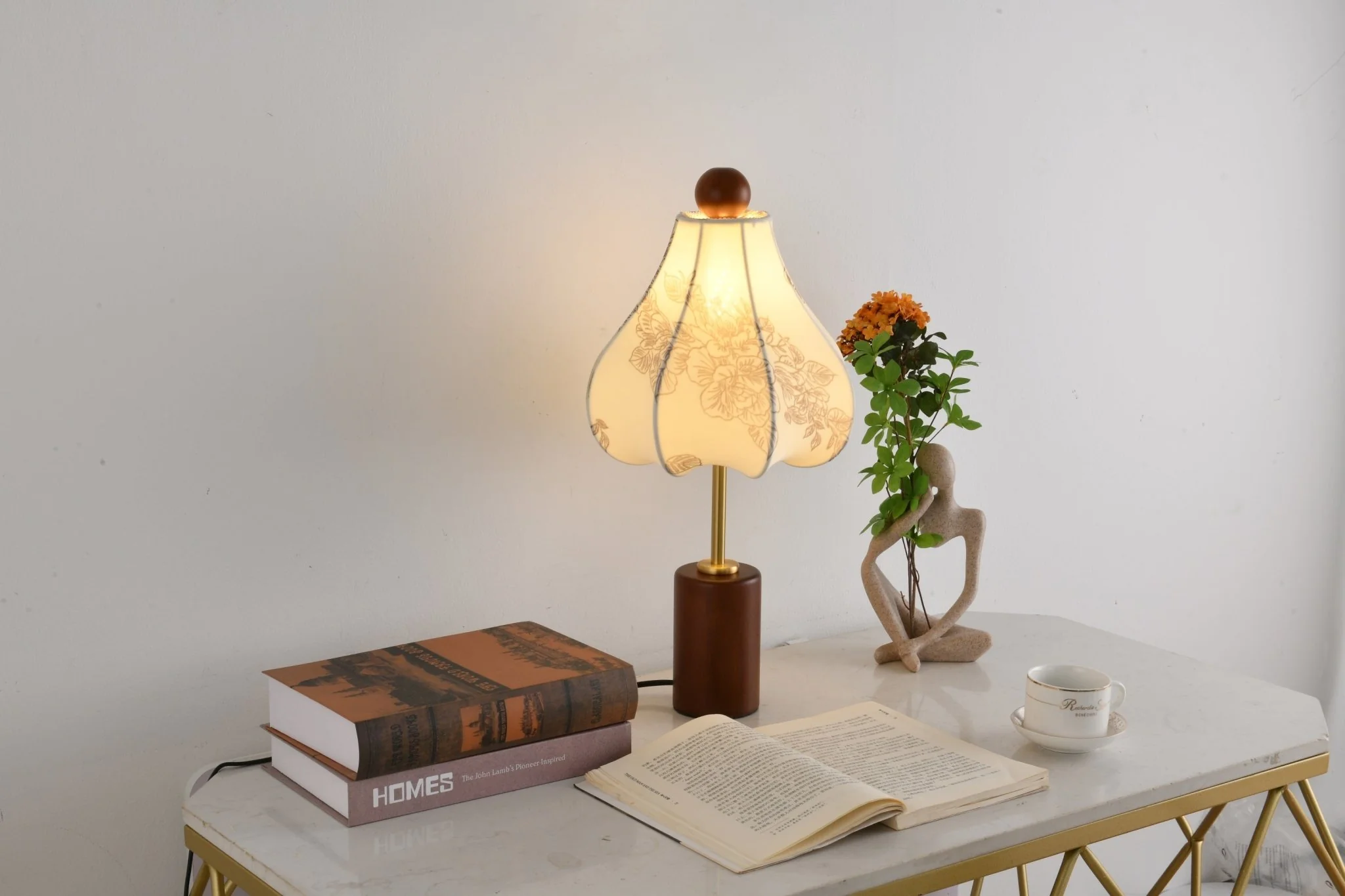 Roselle Vintage Table Lamp - Image 10