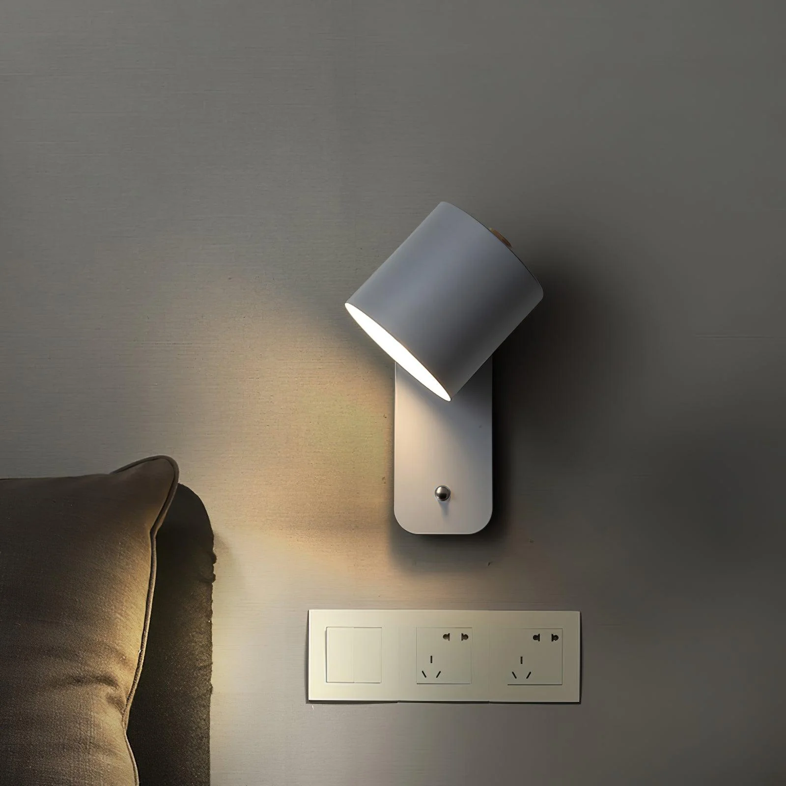 Rotatable Cylinder Rechargeable Wall Lamp - Image 2