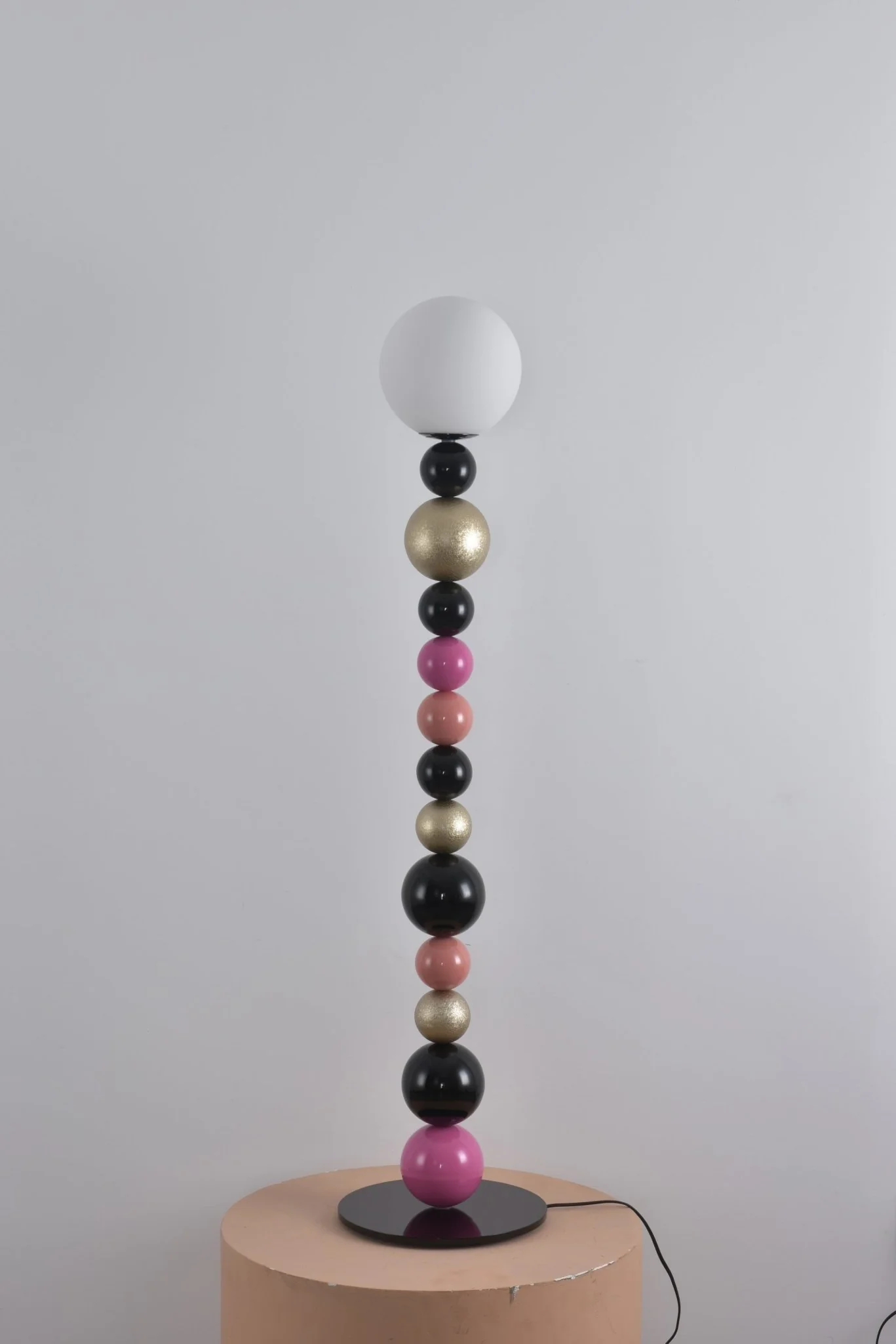 Round Balls Stacking Floor Lamp - Image 46