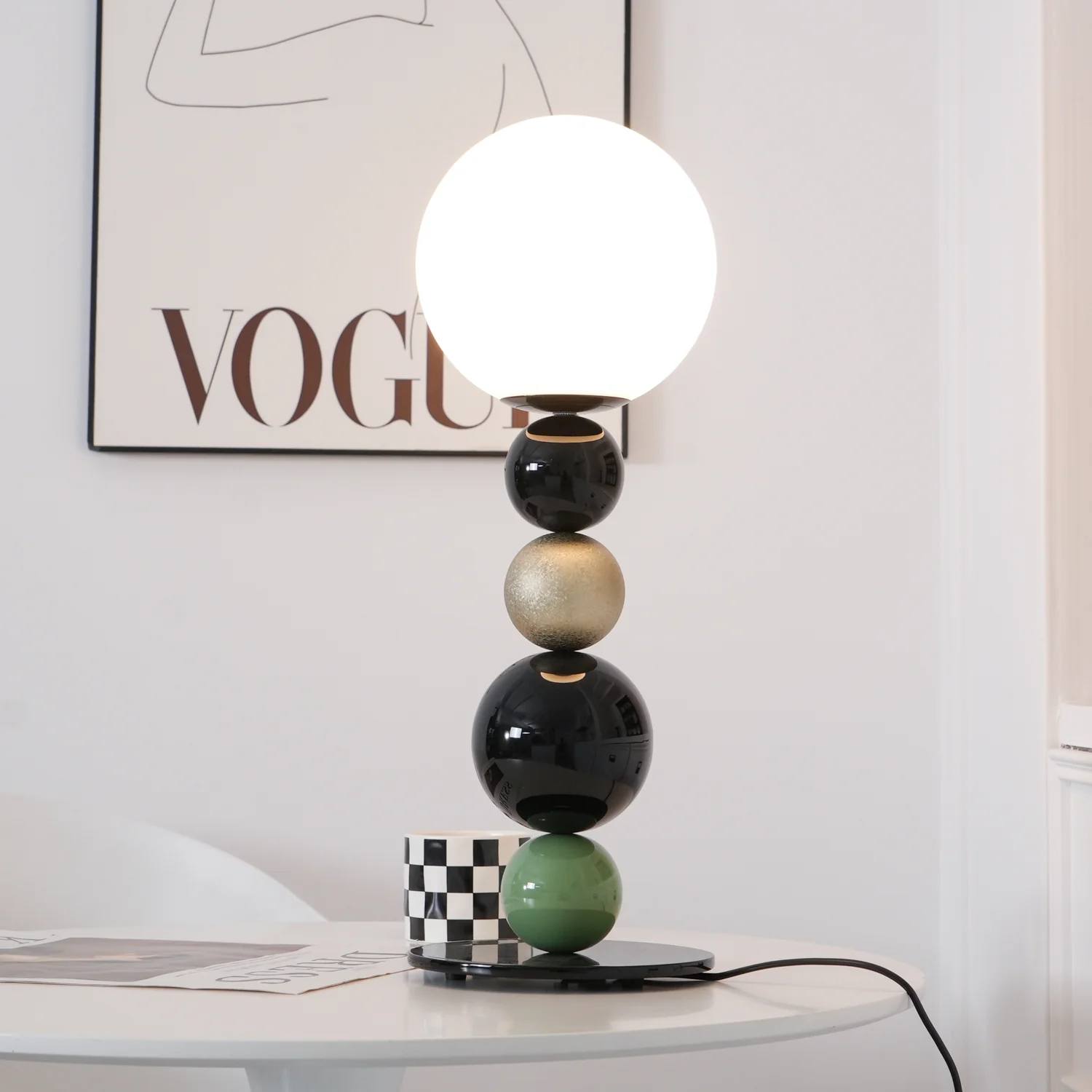 Round Balls Stacking Table Lamp - Image 10