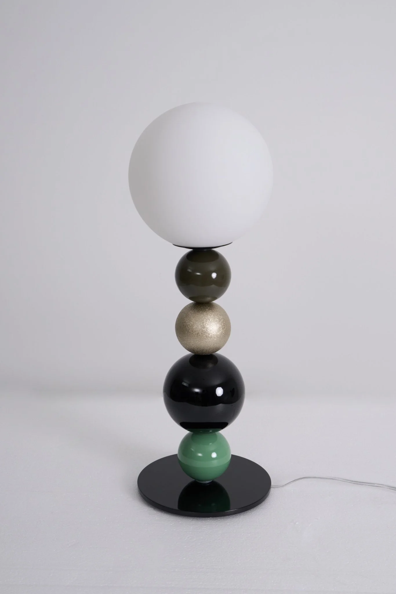 Round Balls Stacking Table Lamp - Image 41