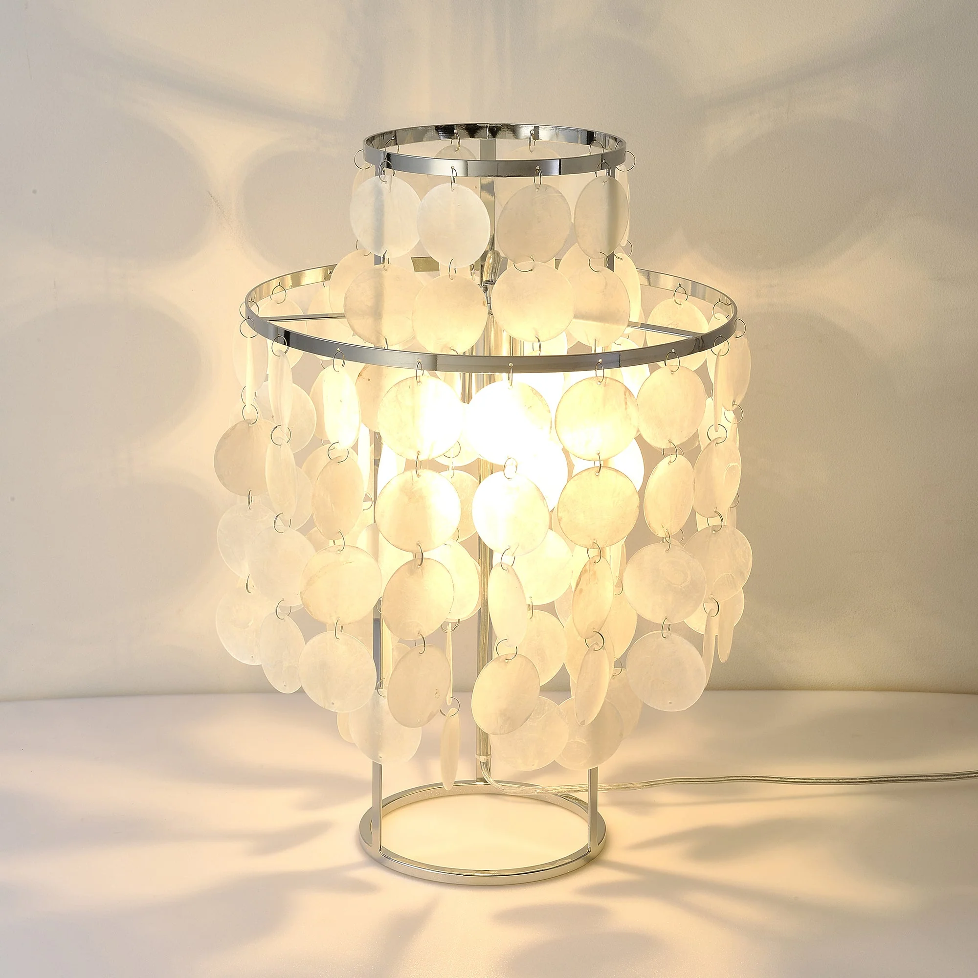 Round Shell Table Lamp - Image 38