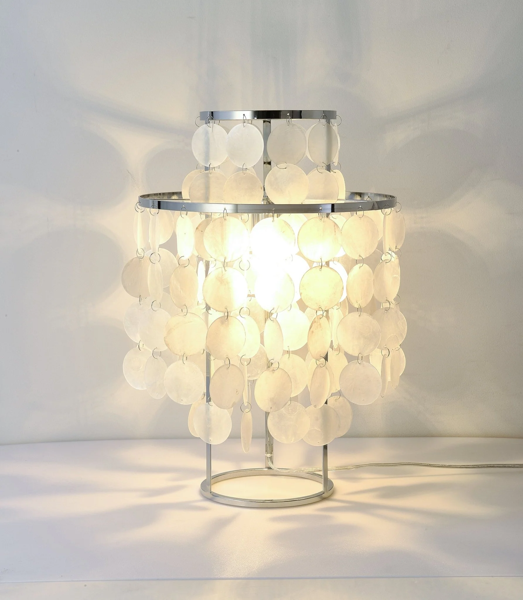 Round Shell Table Lamp - Image 40
