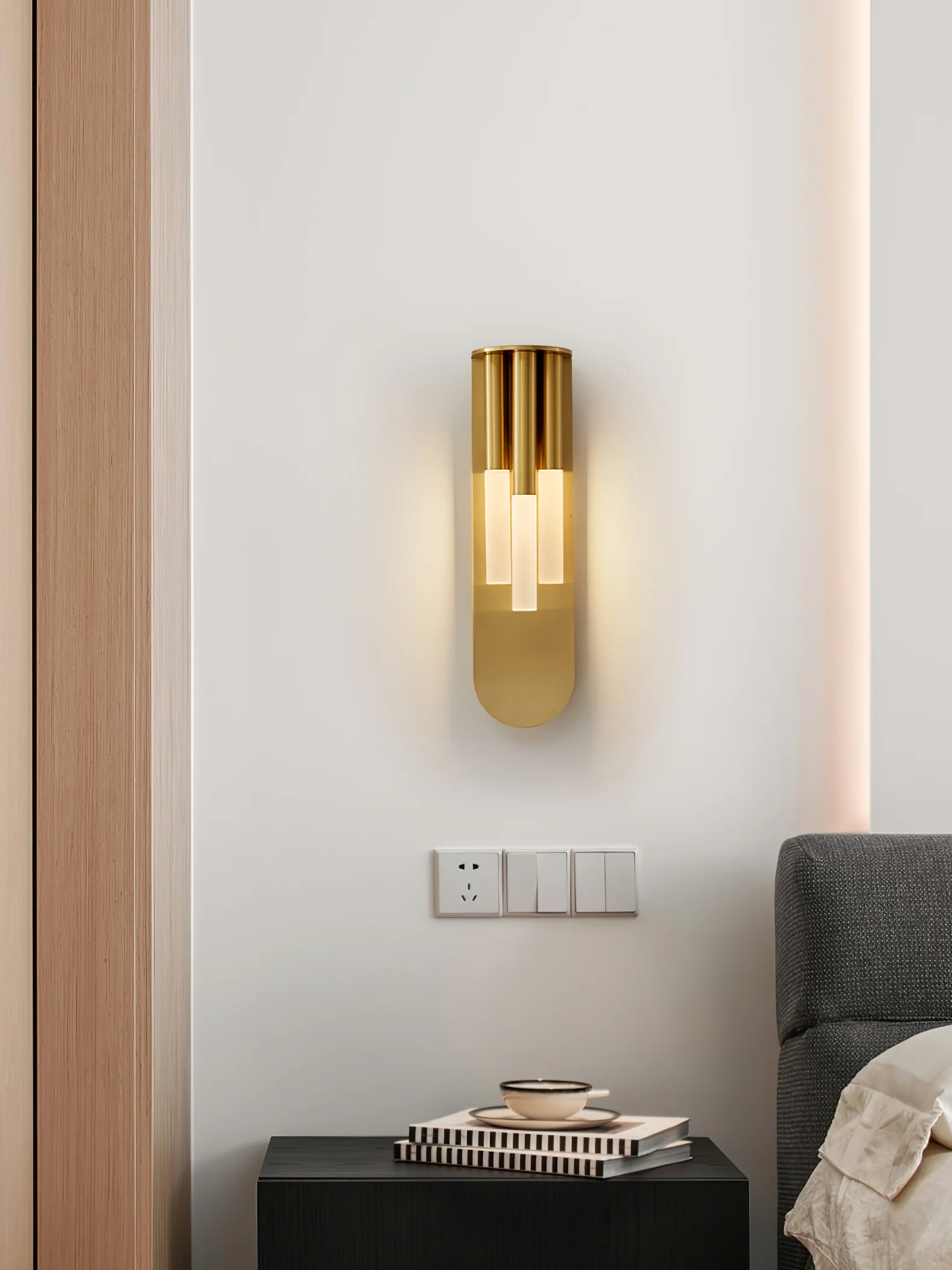 Rousseau Wall Lamp - Image 22
