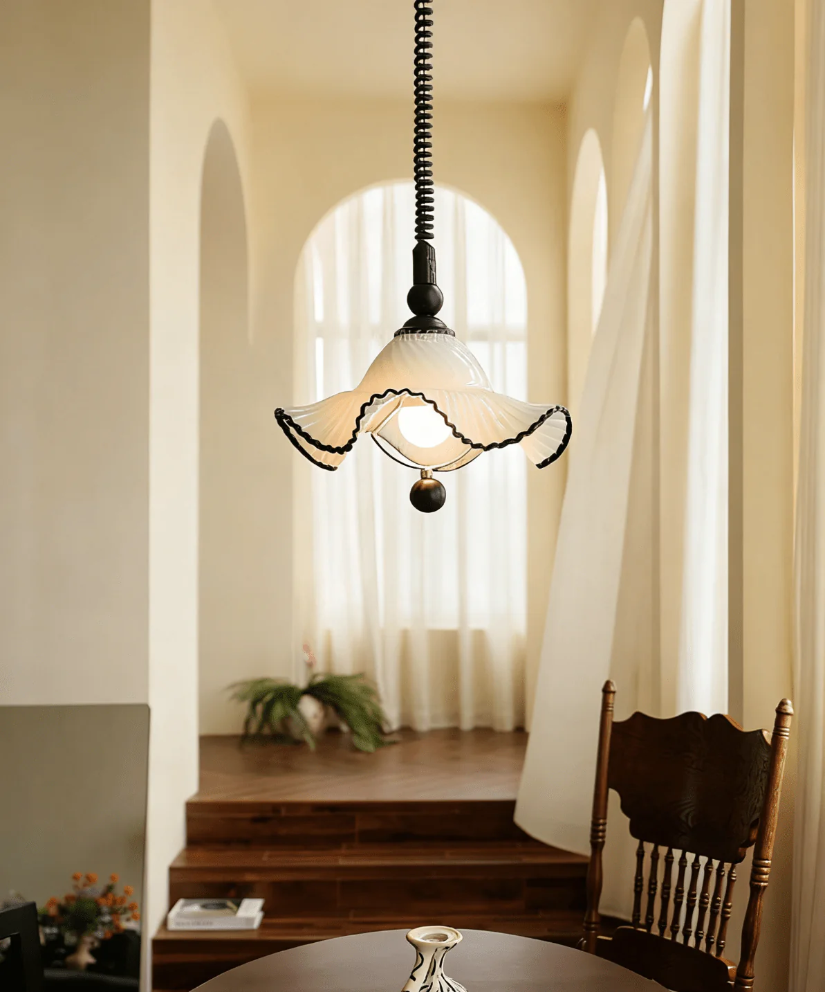 Ruffled Shade Pendant Lamp - Image 2