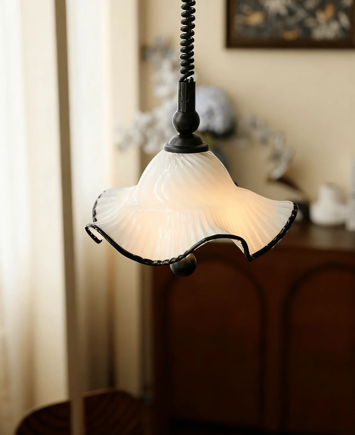 Ruffled Shade Pendant Lamp - Image 3