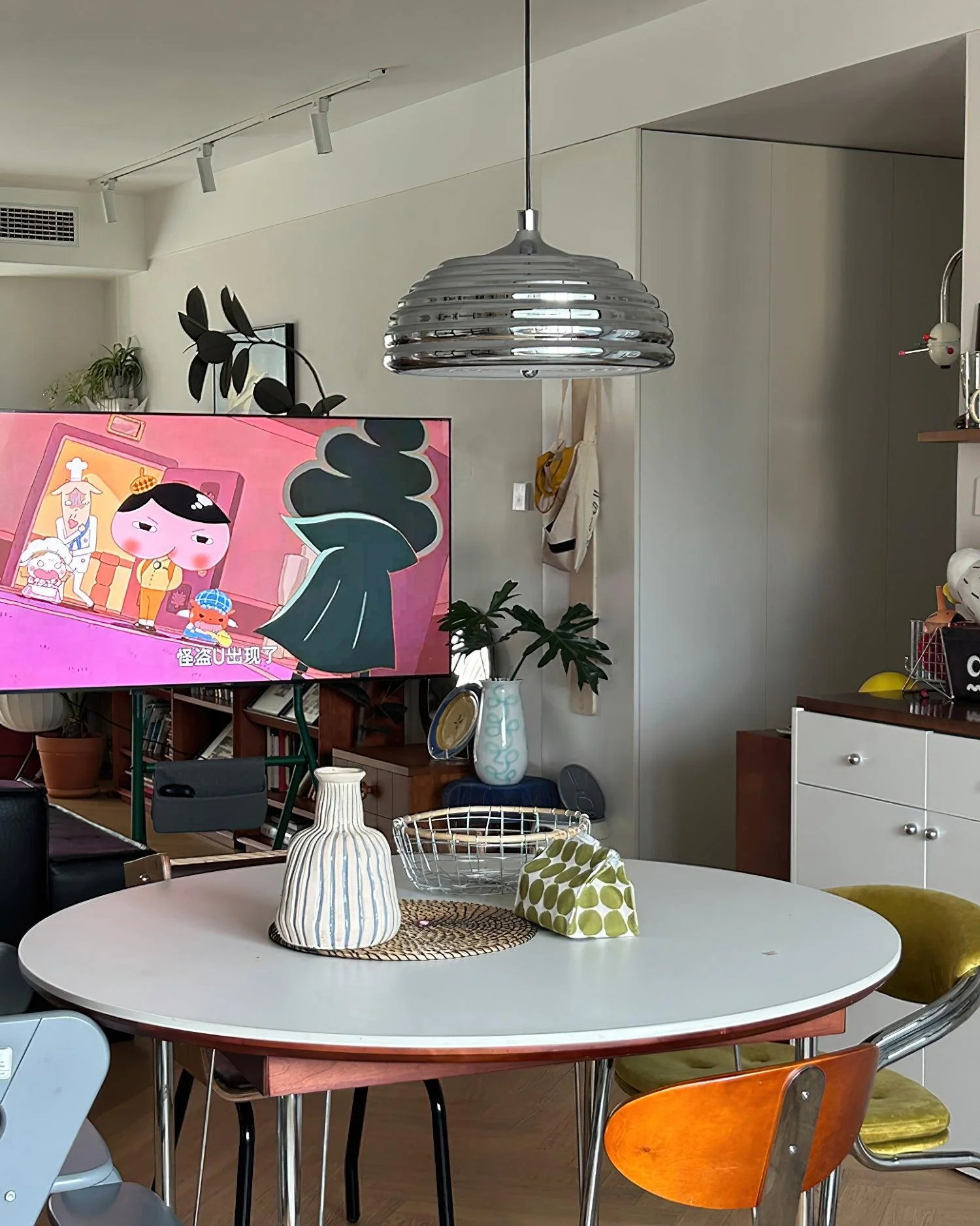 Saturno Chrome Pendant Lamp - Image 10