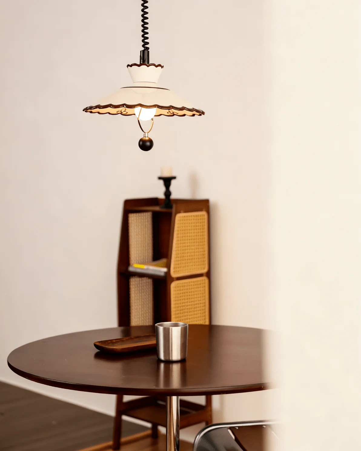 Scalloped Edge Pendant Lamp - Image 3