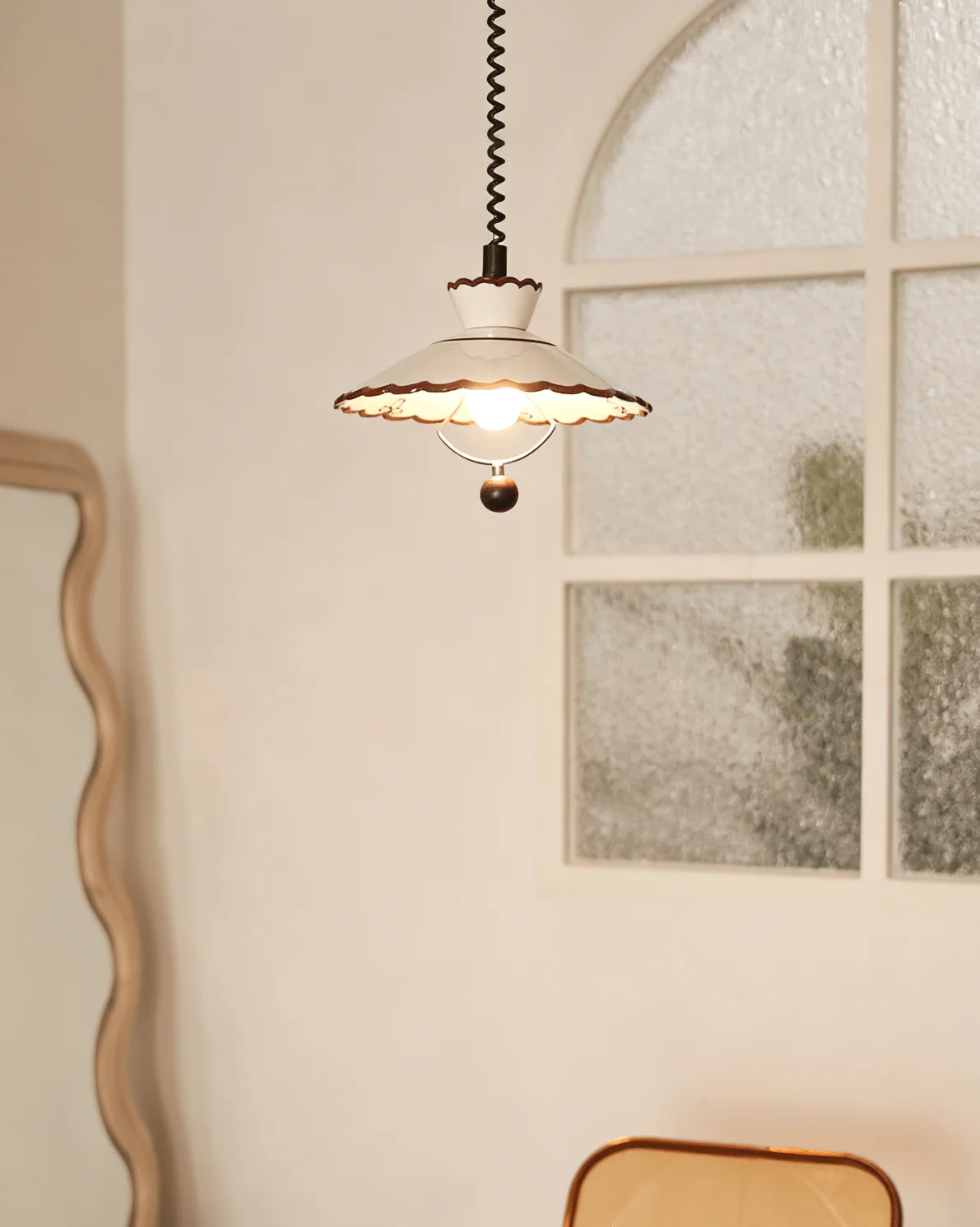 Scalloped Edge Pendant Lamp - Image 7