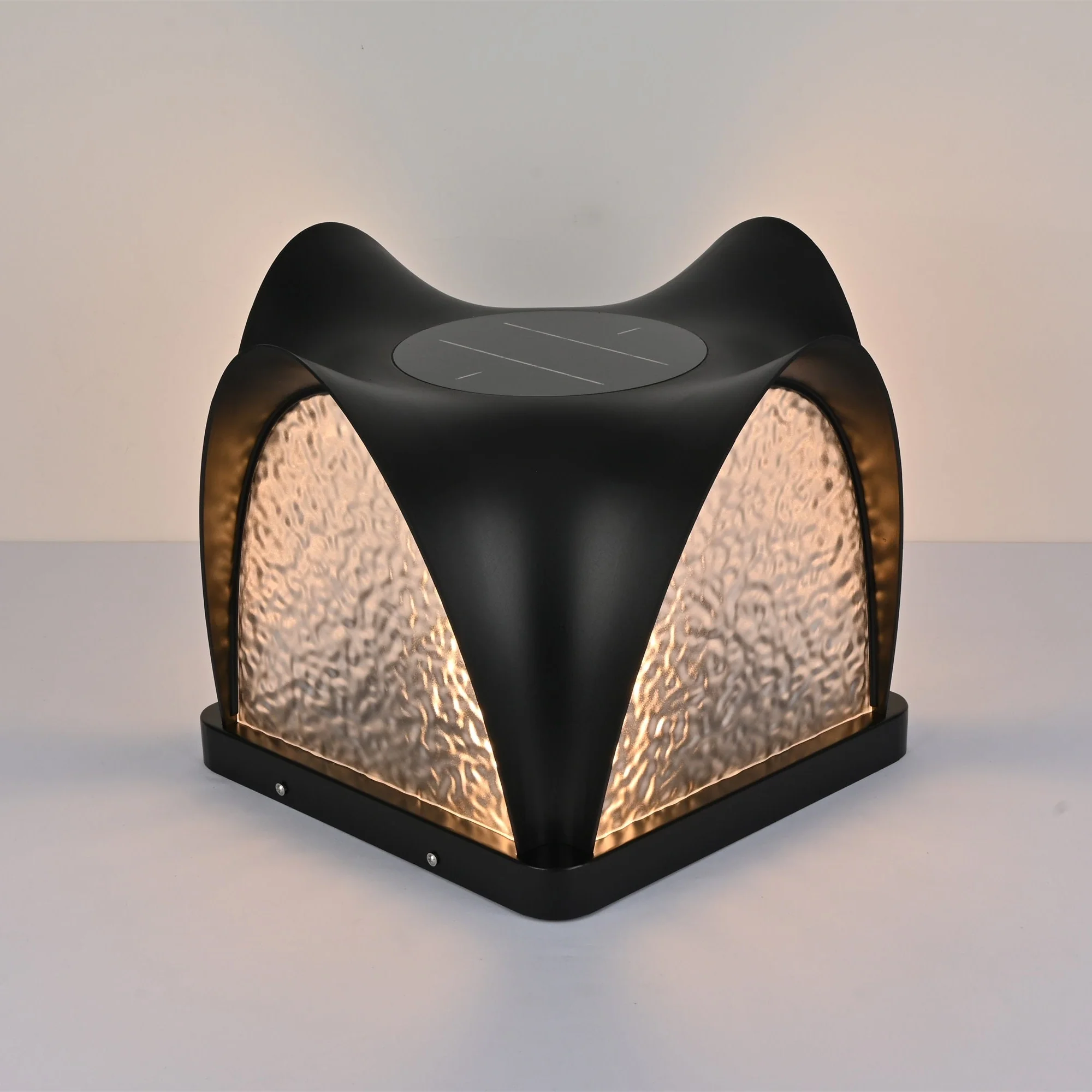 Sculptform Solar Outdoor Light - Image 10
