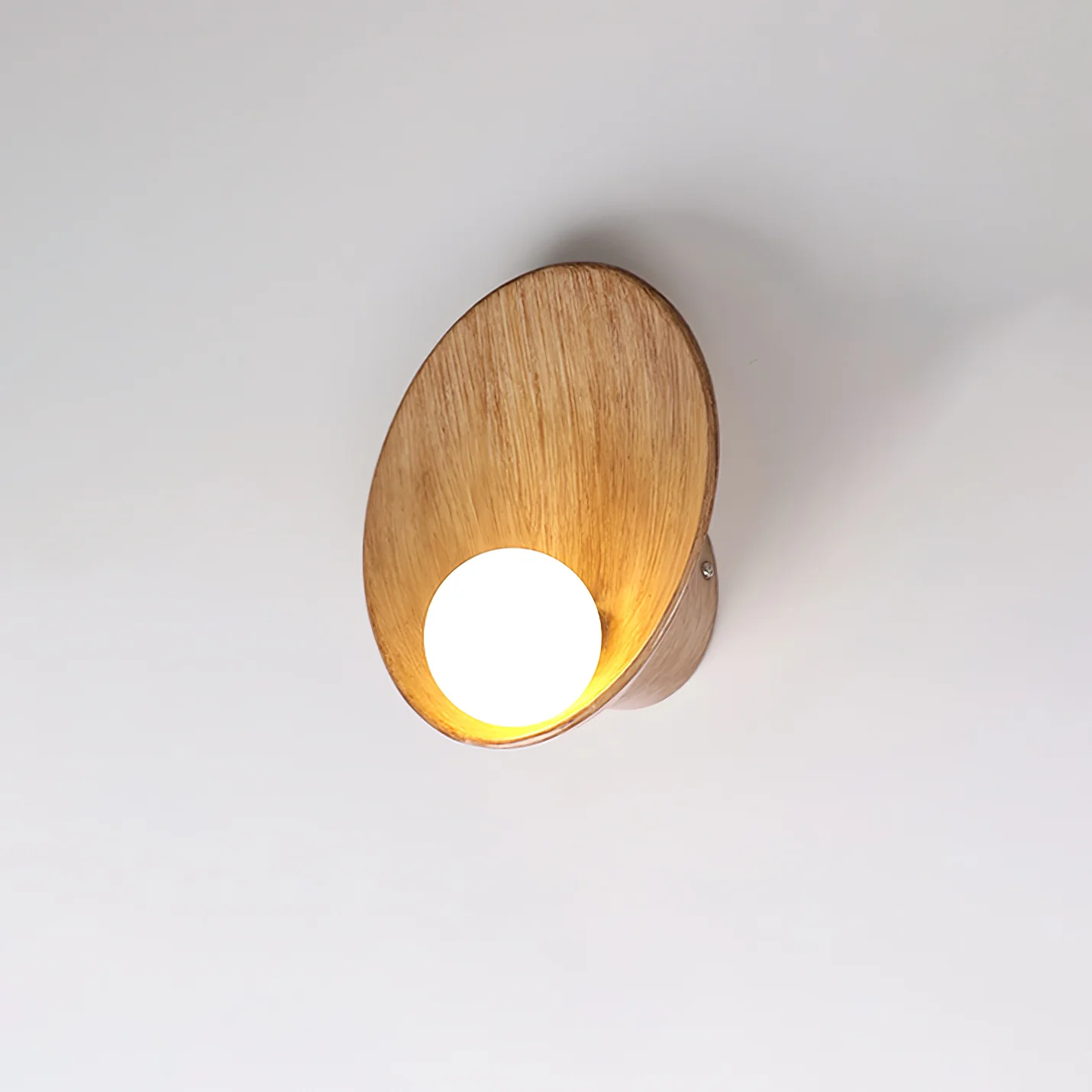 Seashell Resin Wall Lamp - Image 17