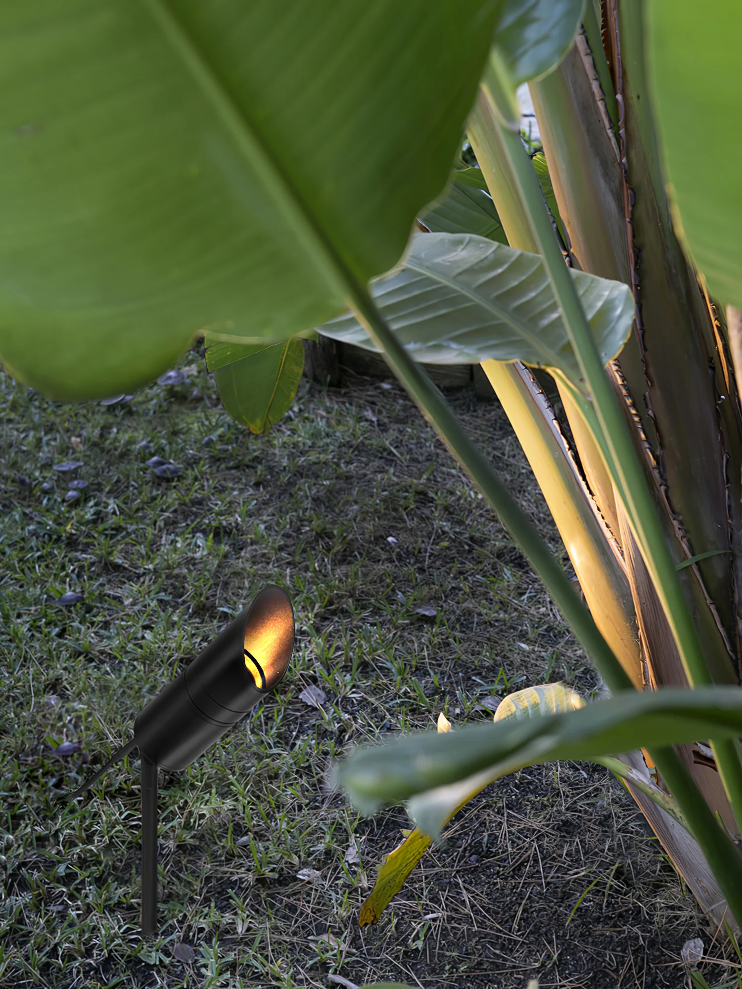 Shadow Pierce Ground Spike Light - Image 9