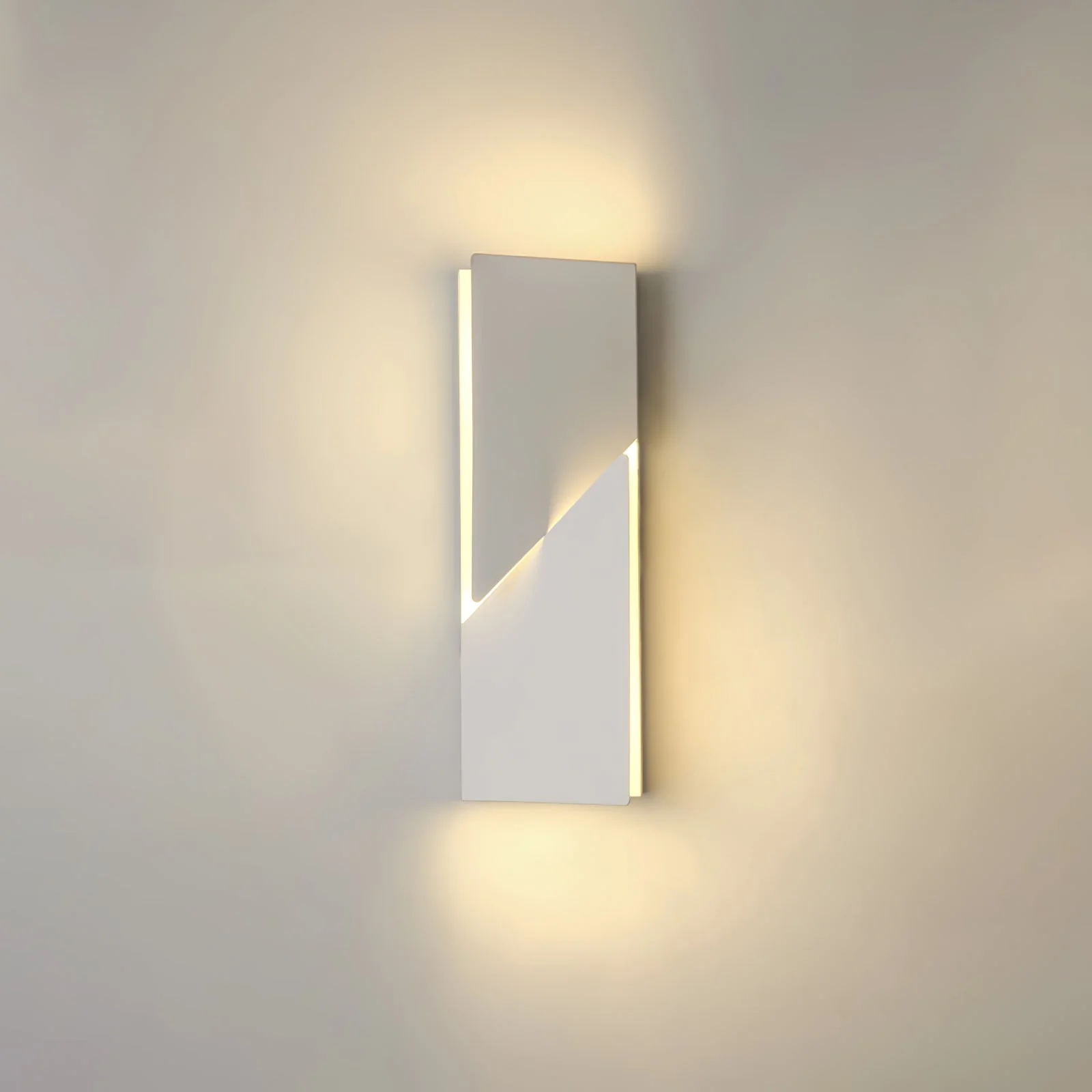 Shadows Rechargeable Grand Sconce - Image 136