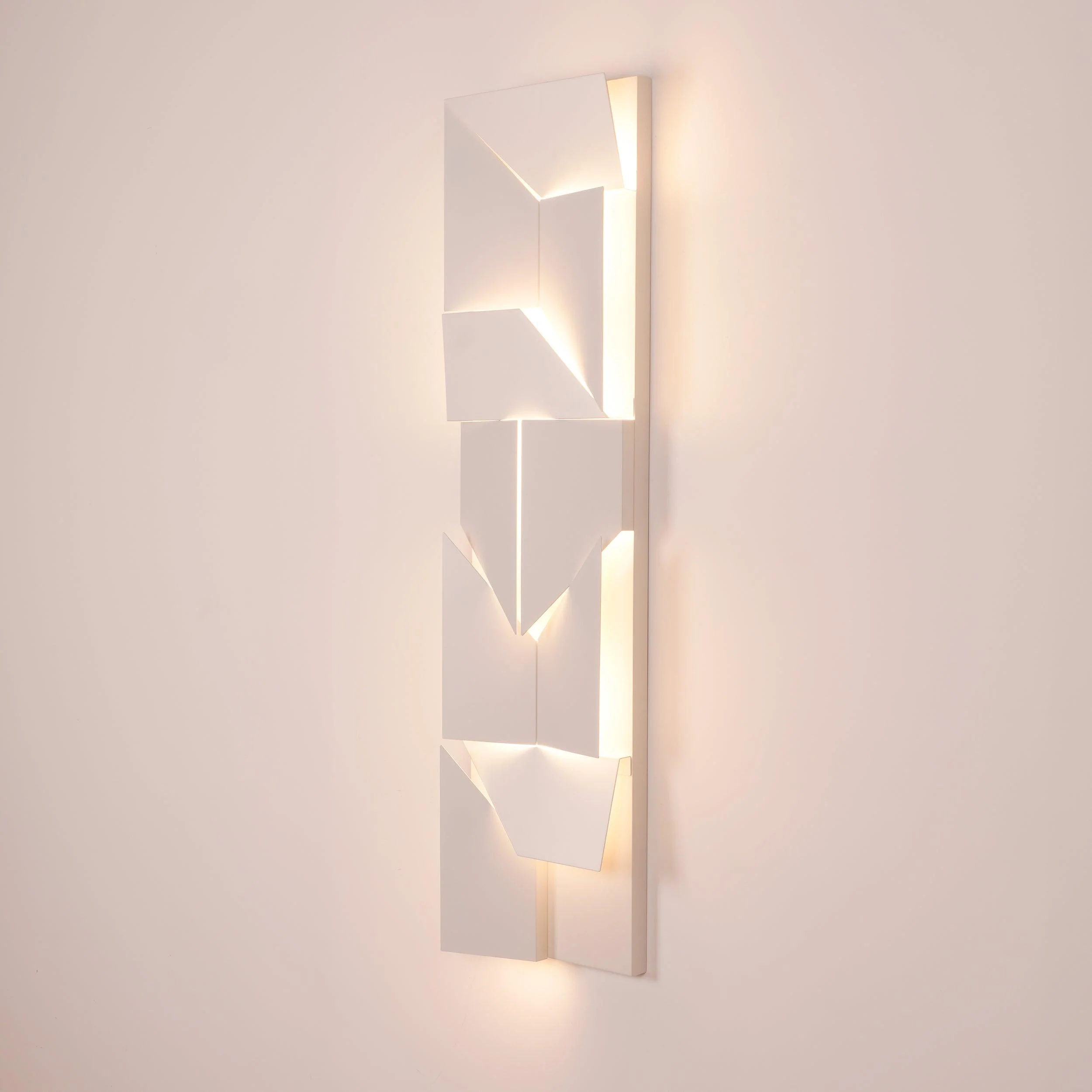 Shadows Rechargeable Grand Sconce - Image 81