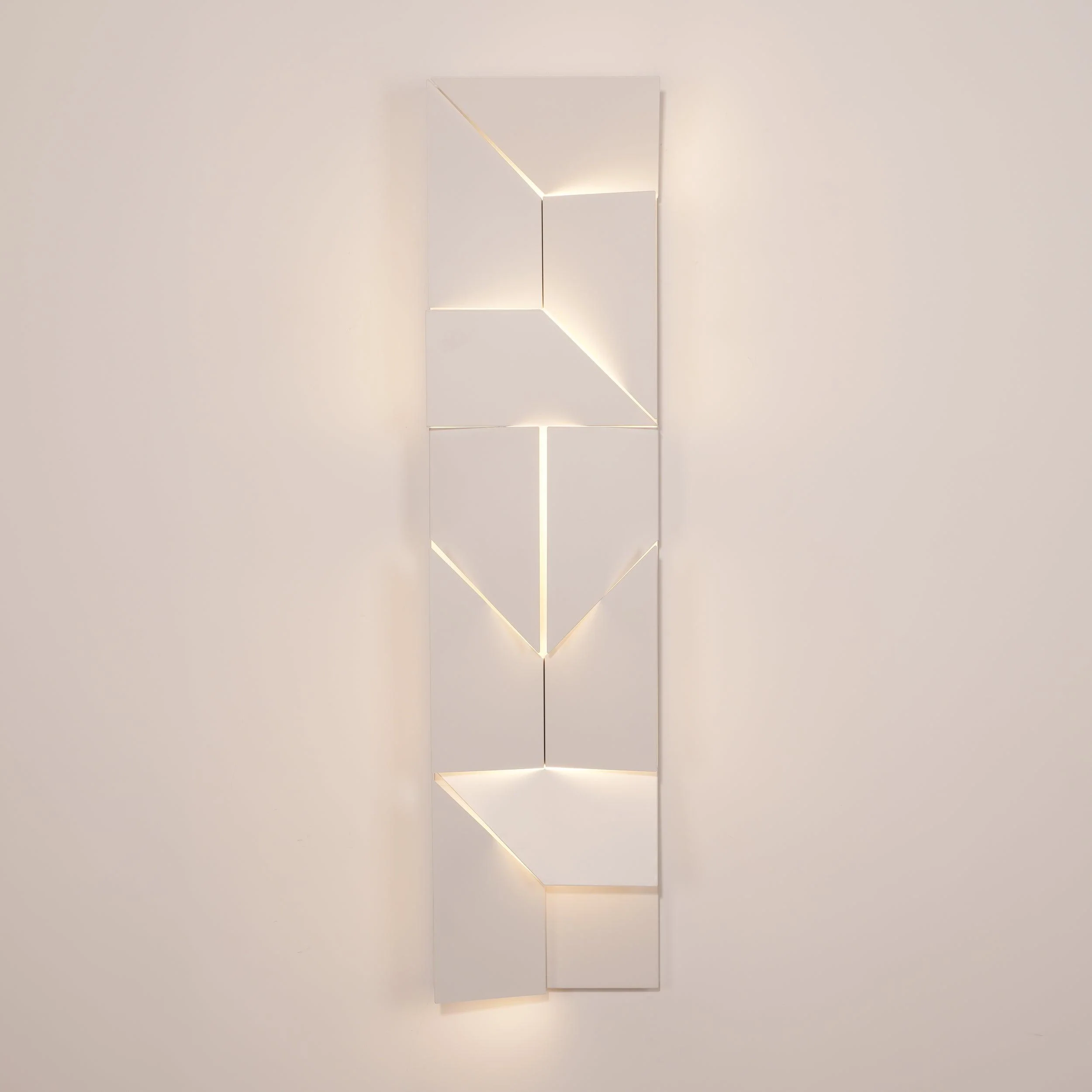 Shadows Rechargeable Grand Sconce - Image 85
