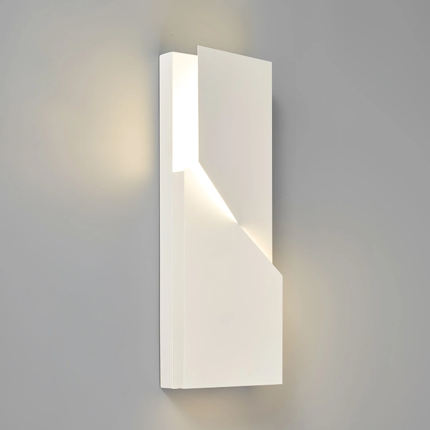 Shadows Grand Sconce - Image 135