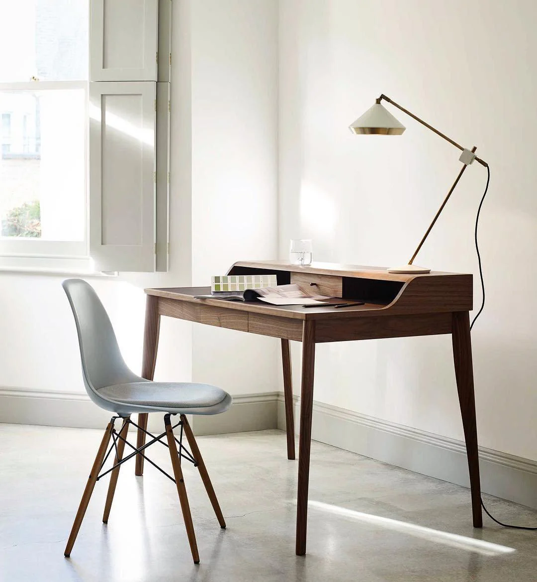 Shear Table Lamp - Image 16