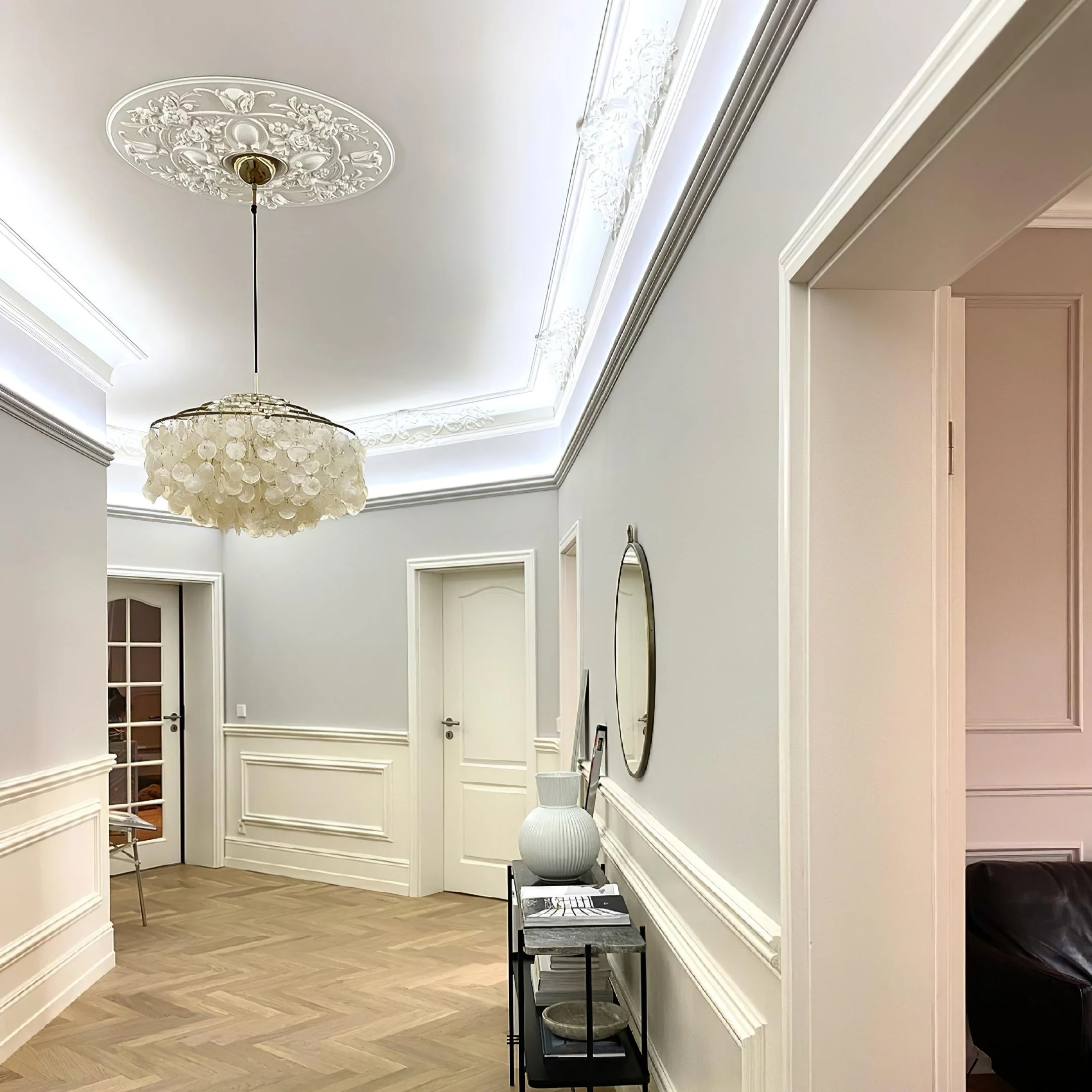 Round Shell Chandelier - Image 109