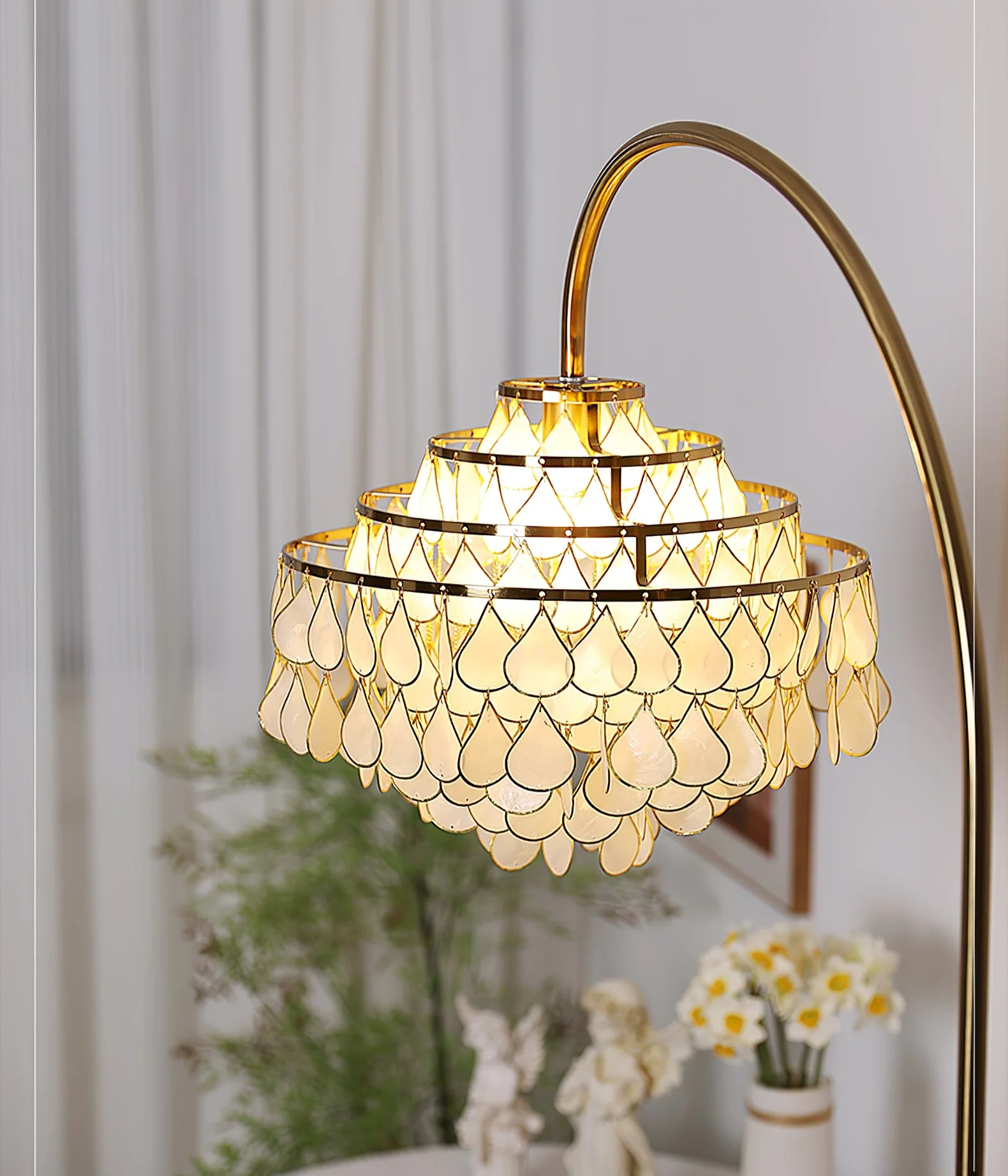 Shells Floor Lamp - Image 40
