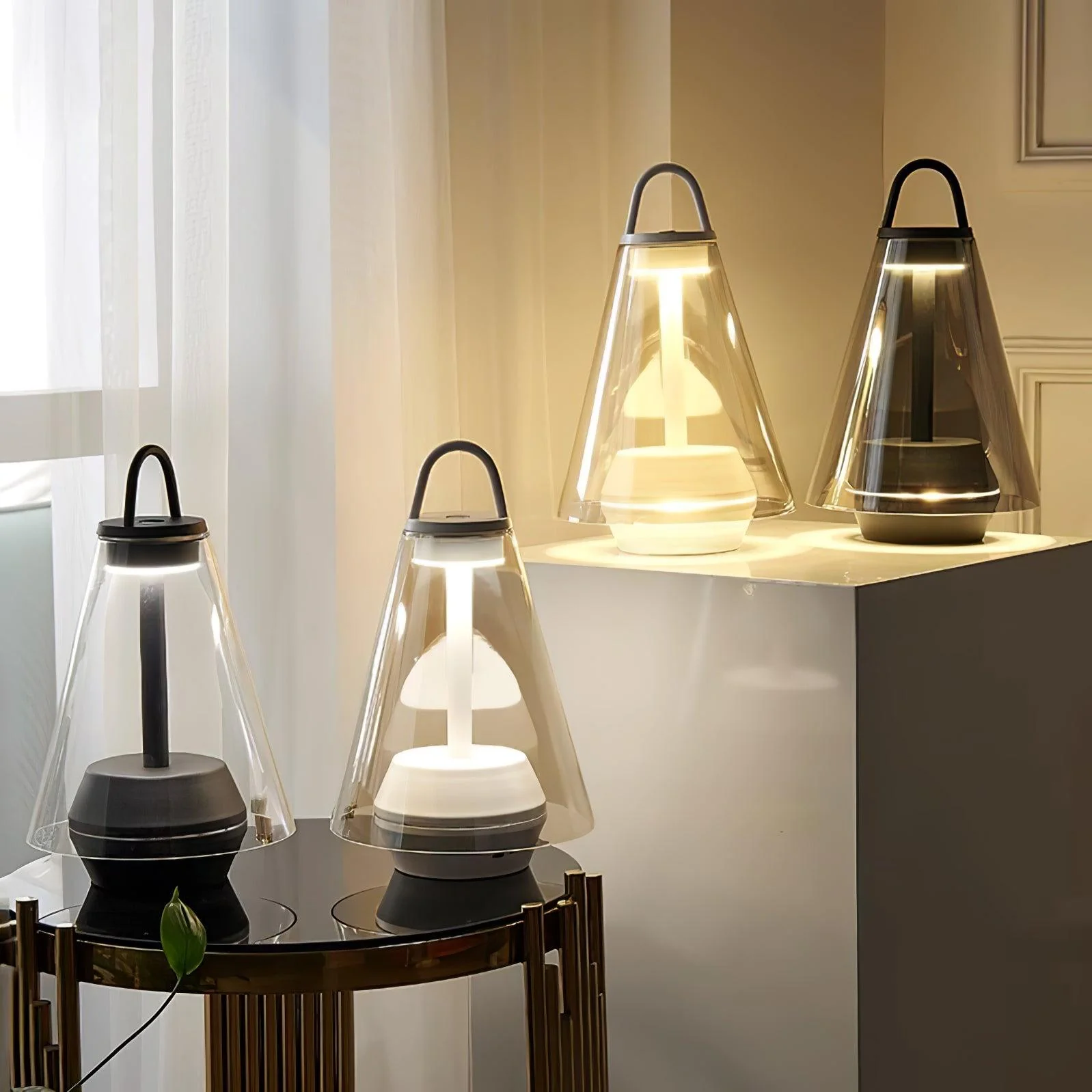 Shuttle Built-in Battery Table Lamp - Image 3